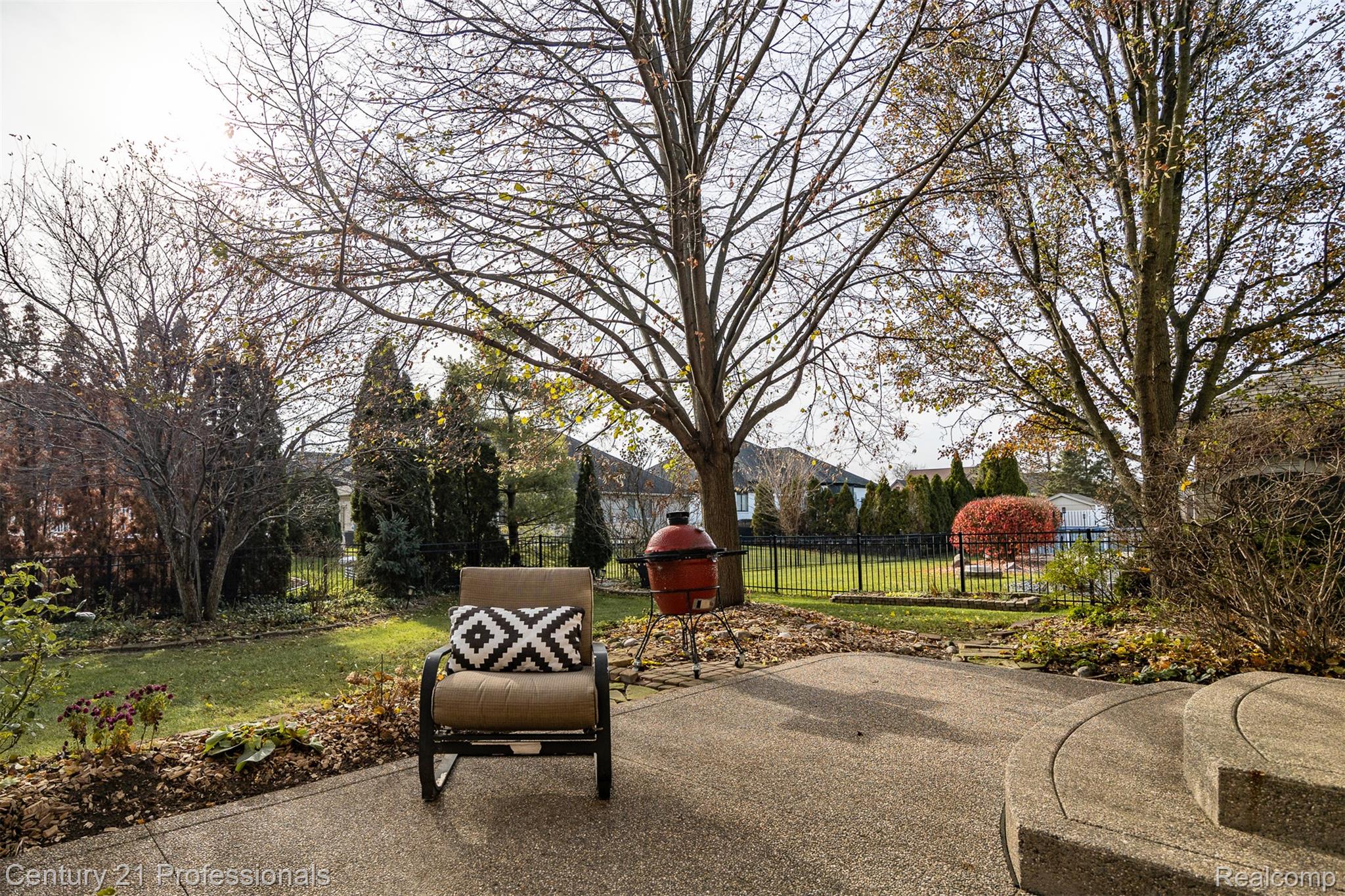 Macomb, Michigan, 48044, United States, 4 Bedrooms Bedrooms, ,3 BathroomsBathrooms,Residential,For Sale,1997727