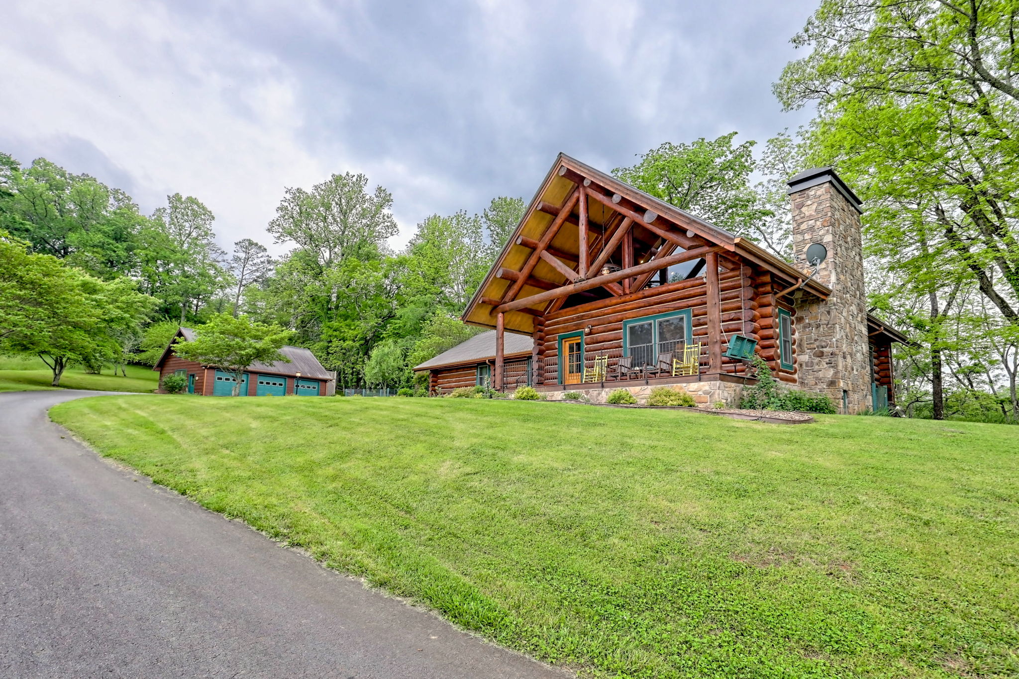 Warne, North Carolina, 28909, United States, 3 Bedrooms Bedrooms, ,3 BathroomsBathrooms,Residential,For Sale,1826737