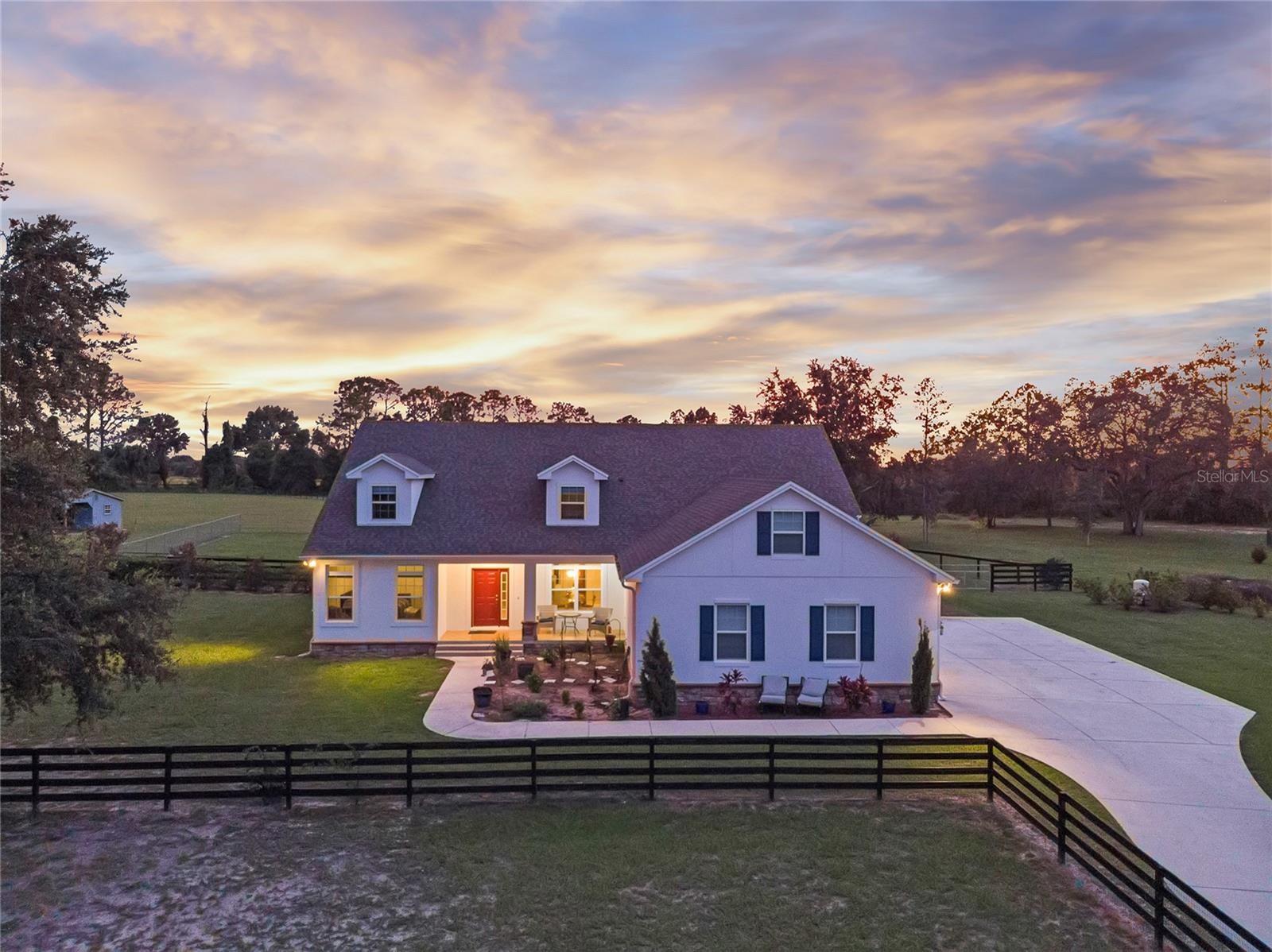 WEIRSDALE, Florida, 32195, United States, 5 Bedrooms Bedrooms, ,3 BathroomsBathrooms,Residential,For Sale,1921300