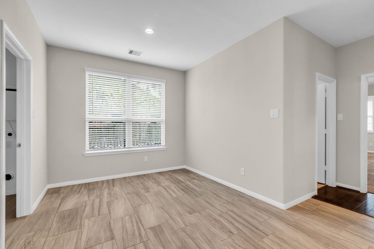 Conroe, Texas, 77384, United States, 4 Bedrooms Bedrooms, ,4 BathroomsBathrooms,Residential,For Sale,1995789