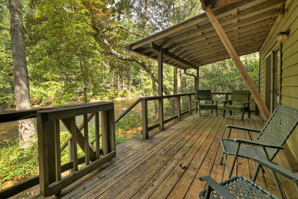 Blue Ridge, Georgia, 30513, United States, 4 Bedrooms Bedrooms, ,4 BathroomsBathrooms,Residential,For Sale,1859104