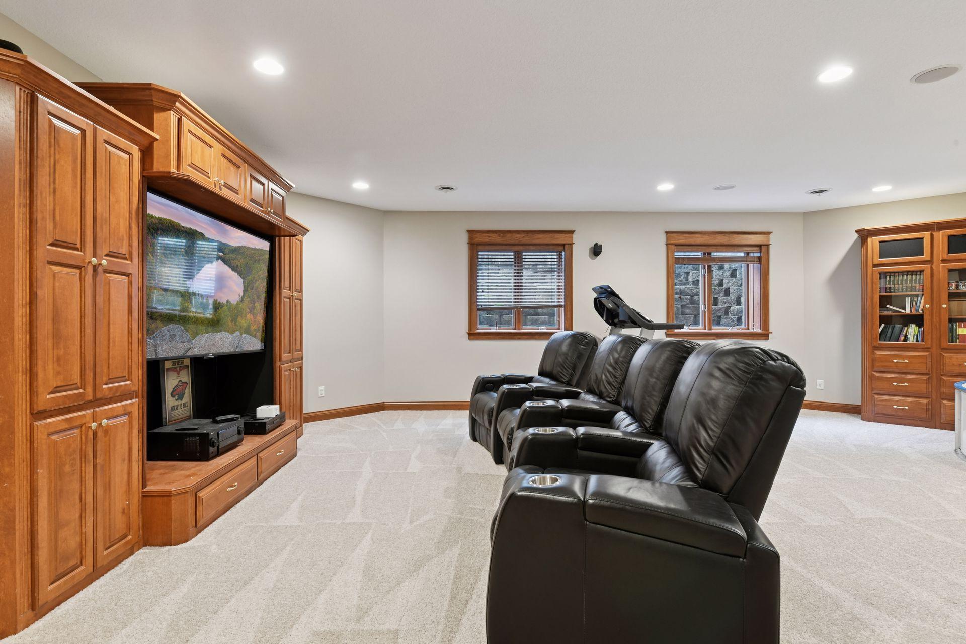 Chaska, Minnesota, 55318, United States, 5 Bedrooms Bedrooms, ,3 BathroomsBathrooms,Residential,For Sale,1907432