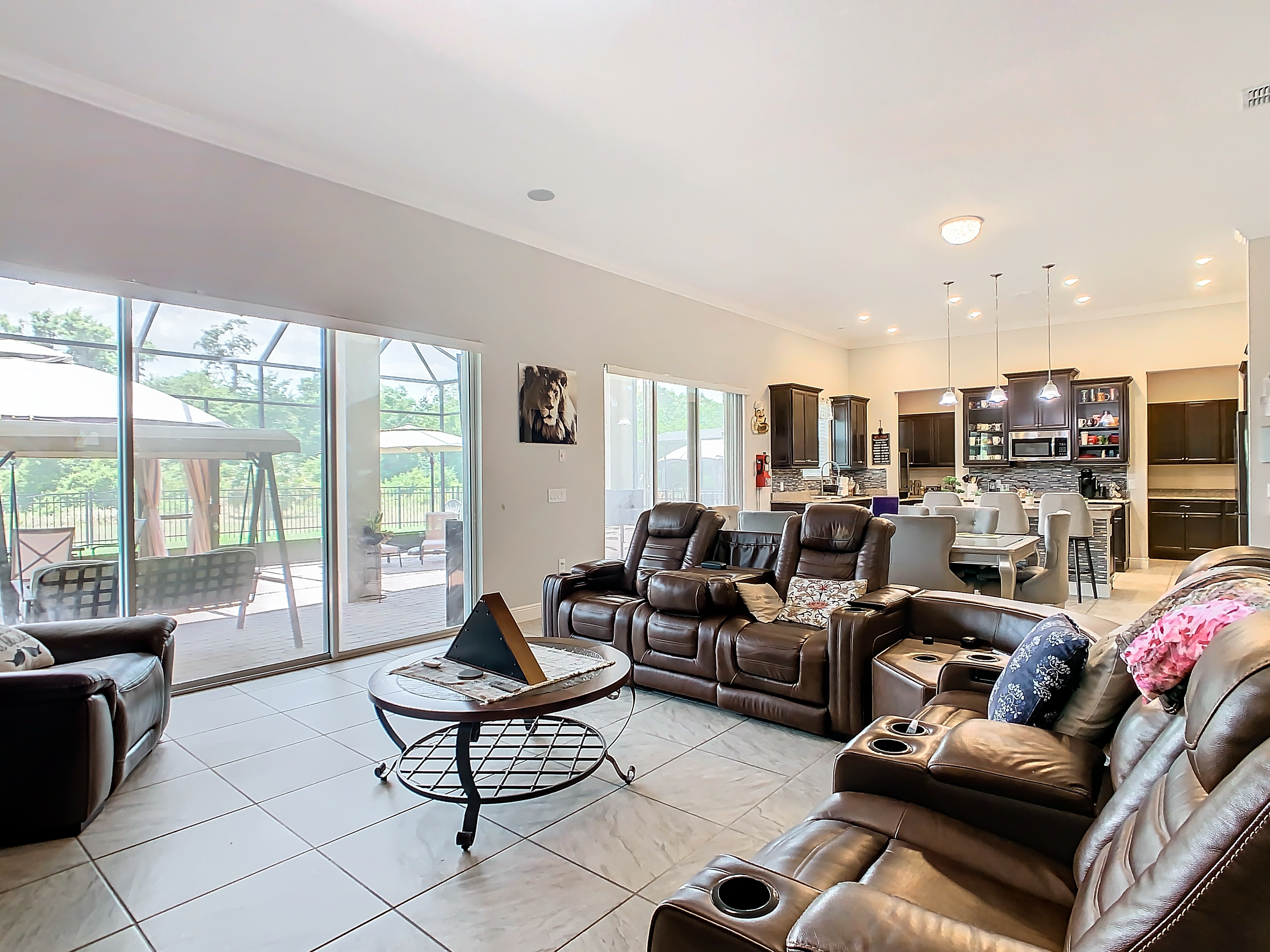 KISSIMMEE, Florida, 34746, United States, 4 Bedrooms Bedrooms, ,4 BathroomsBathrooms,Residential,For Sale,1976341