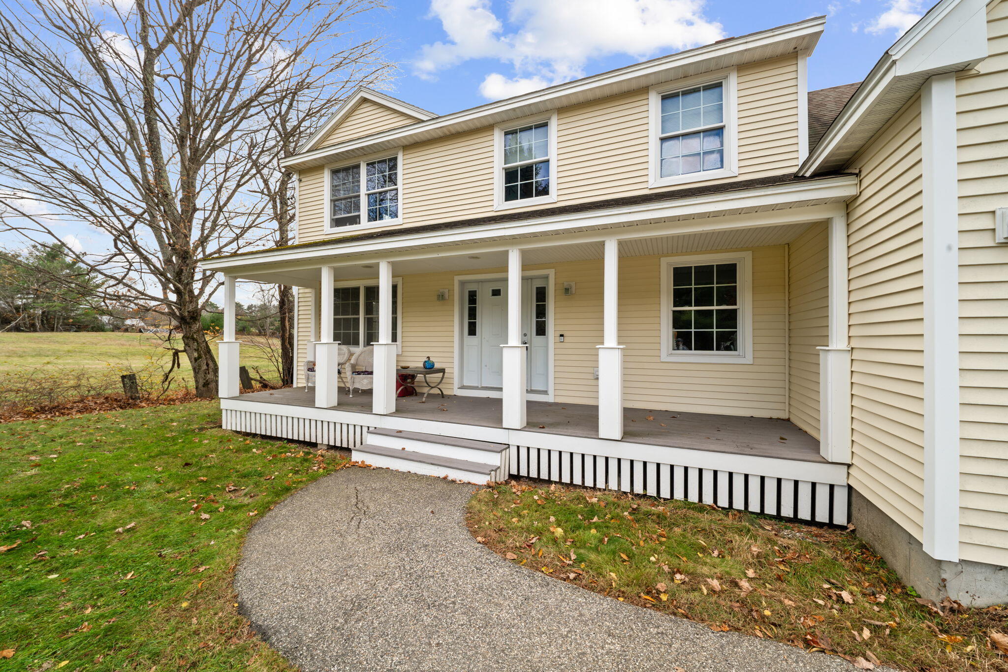 Scarborough, Maine, 04074, United States, 3 Bedrooms Bedrooms, ,3 BathroomsBathrooms,Residential,For Sale,1989589