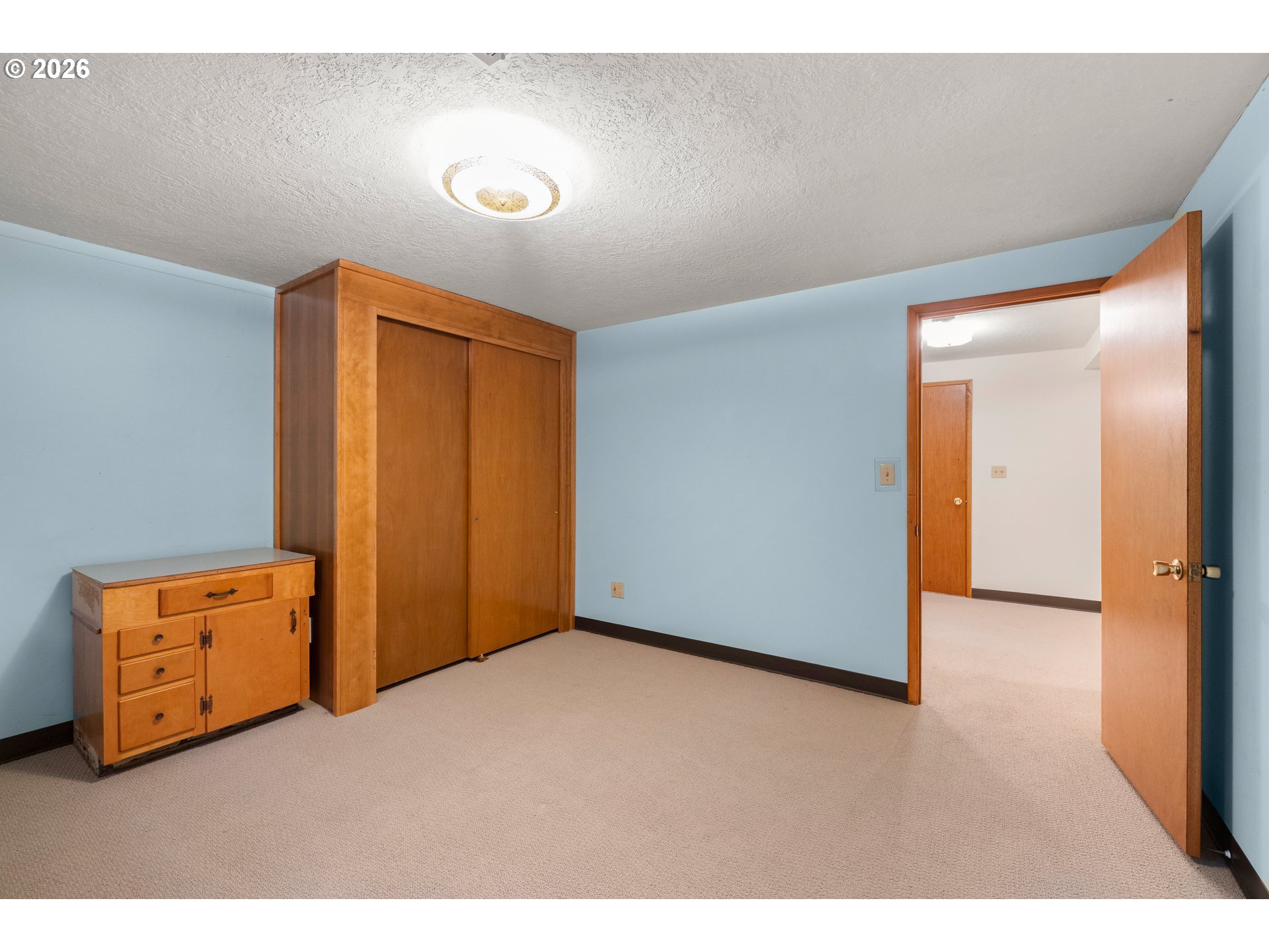 Portland, Oregon, 97230, United States, 3 Bedrooms Bedrooms, ,2 BathroomsBathrooms,Residential,For Sale,2040428