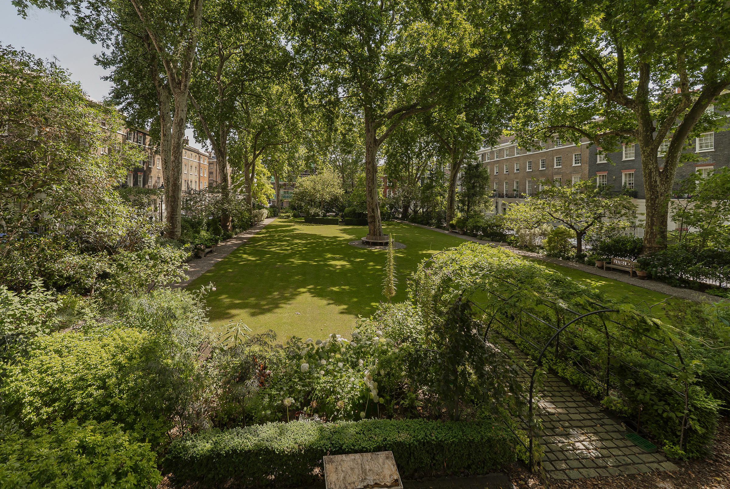  A Duplex Penthouse Overlooking Connaught Square - 物件實景