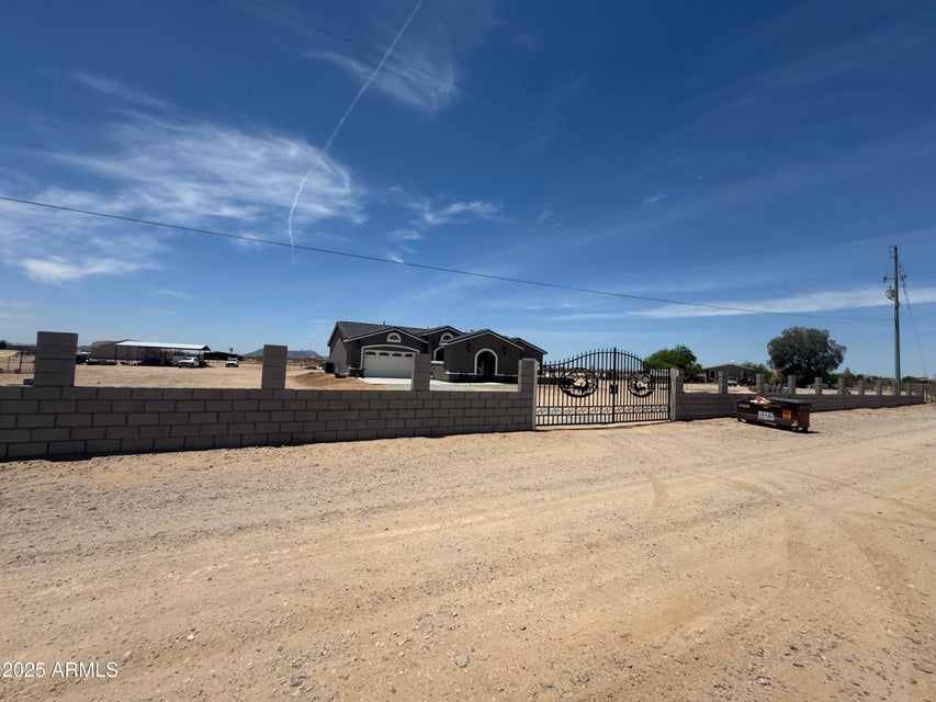 Tonopah, Arizona, 85354, United States, 4 Bedrooms Bedrooms, ,1 BathroomBathrooms,Residential,For Sale,1975997