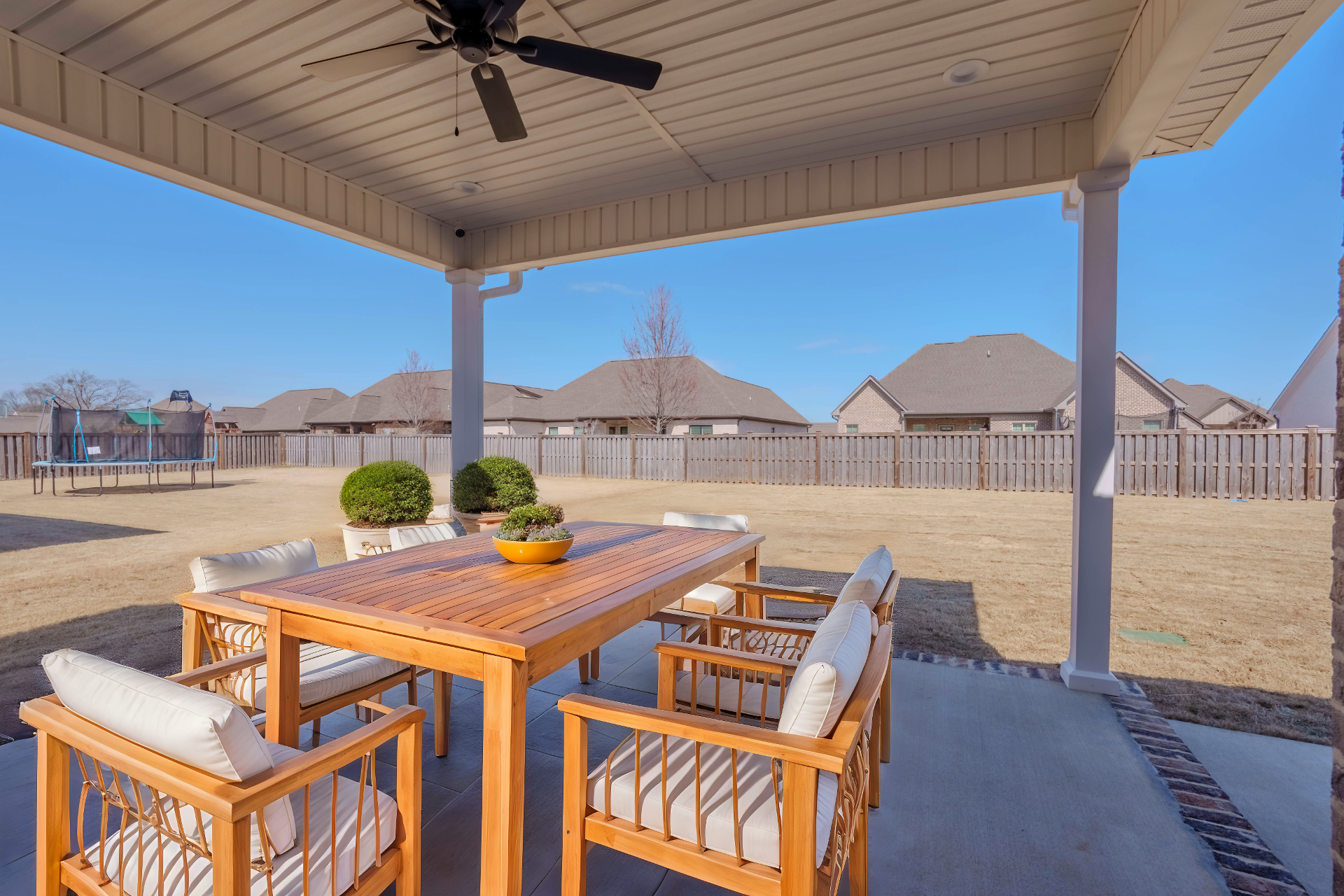 Muscle Shoals, Alabama, 35661, United States, 5 Bedrooms Bedrooms, ,3 BathroomsBathrooms,Residential,For Sale,1977314