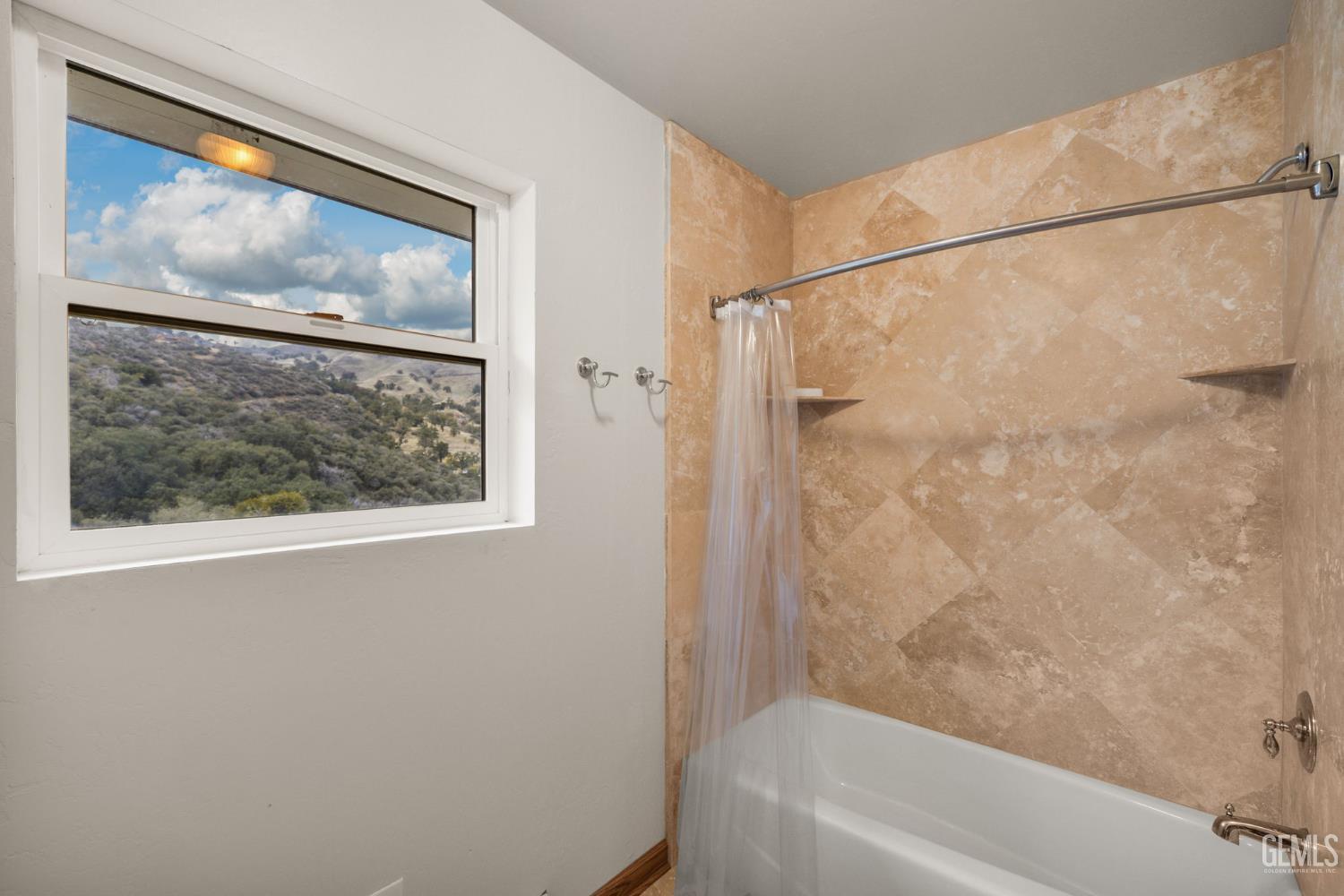 Lebec, California, 93243, United States, 3 Bedrooms Bedrooms, ,3 BathroomsBathrooms,Residential,For Sale,1999021