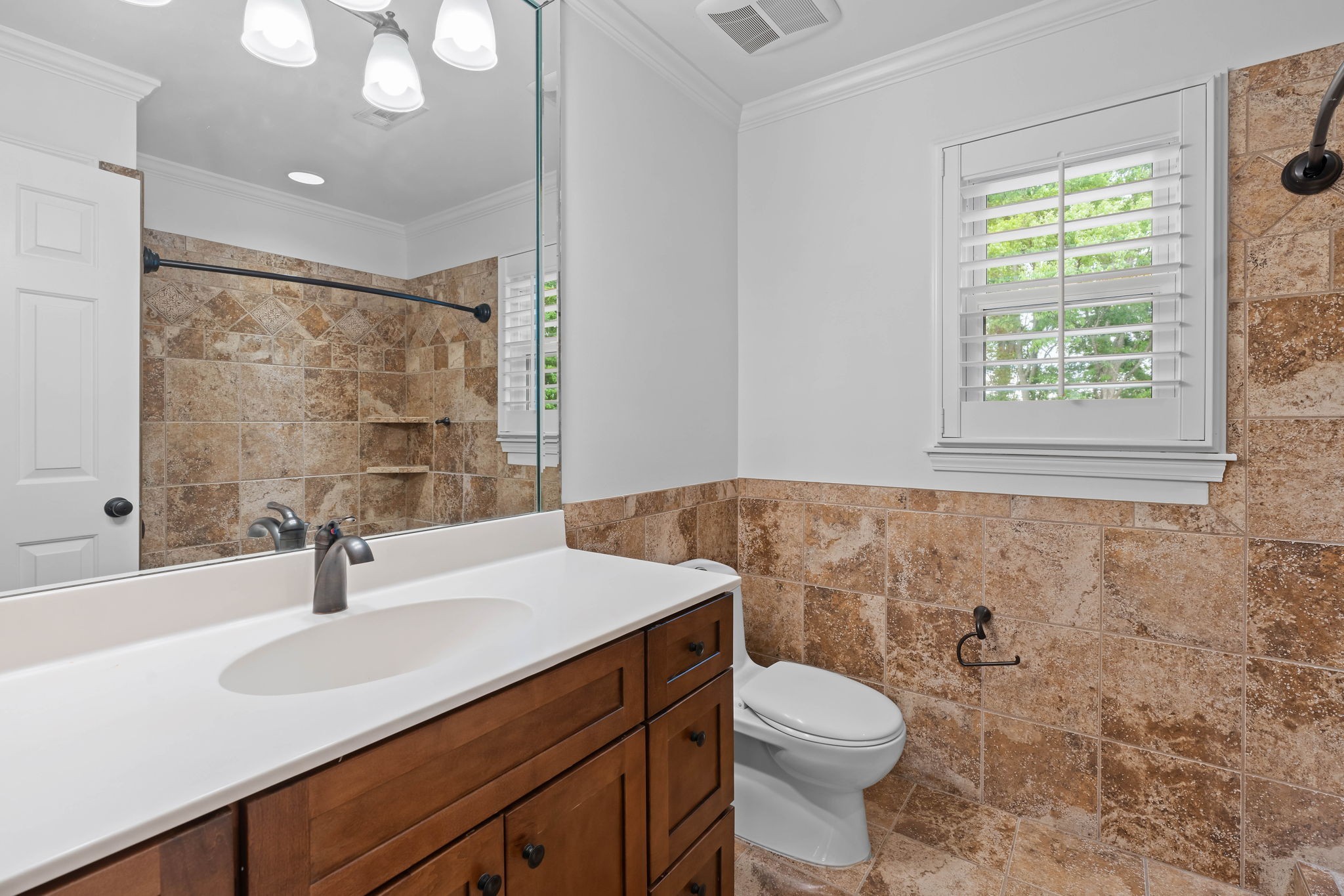 Brentwood, Tennessee, 37027, United States, 4 Bedrooms Bedrooms, ,6 BathroomsBathrooms,Residential,For Sale,1987820