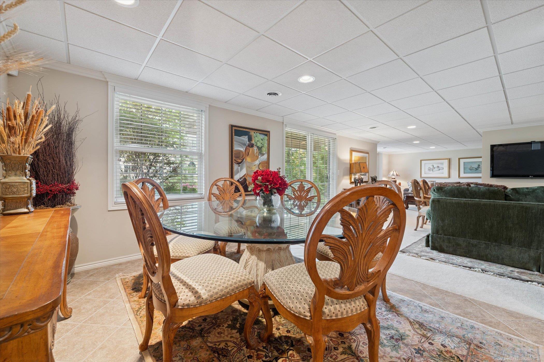 Oakland Twp, Michigan, 48306, United States, 2 Bedrooms Bedrooms, ,4 BathroomsBathrooms,Residential,For Sale,1984320