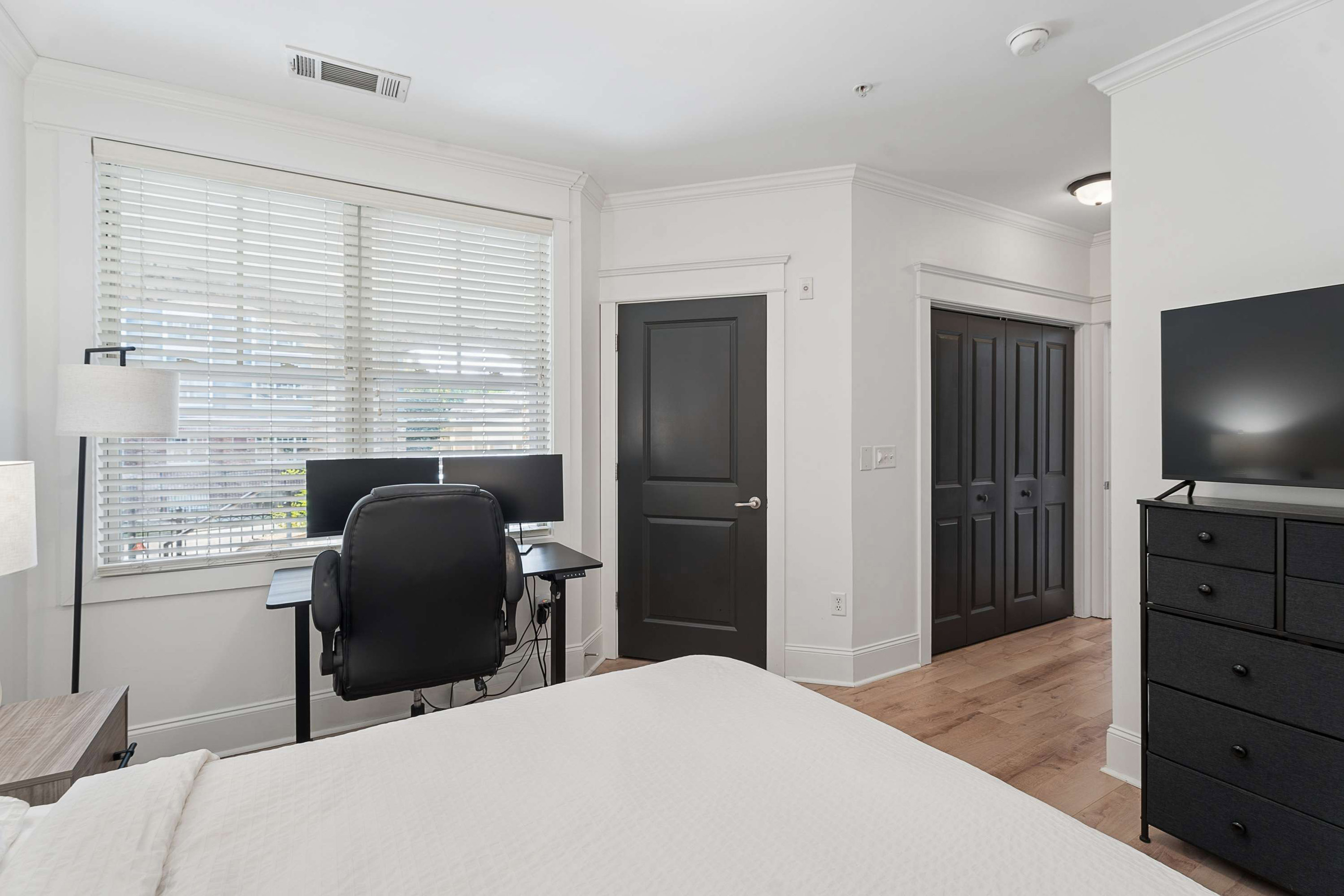  Exceptional Corner Residence in the Vibrant Heart of Midtown - 物件實景