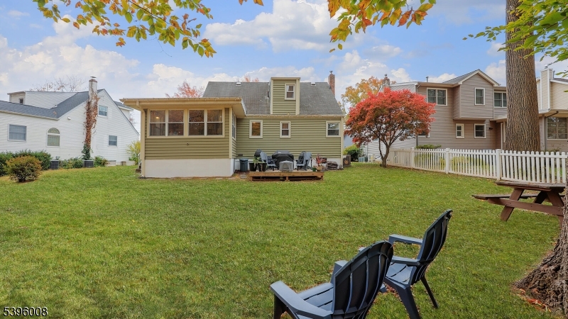 Cranford Twp., New Jersey, 07016, United States, 4 Bedrooms Bedrooms, ,2 BathroomsBathrooms,Residential,For Sale,1989171