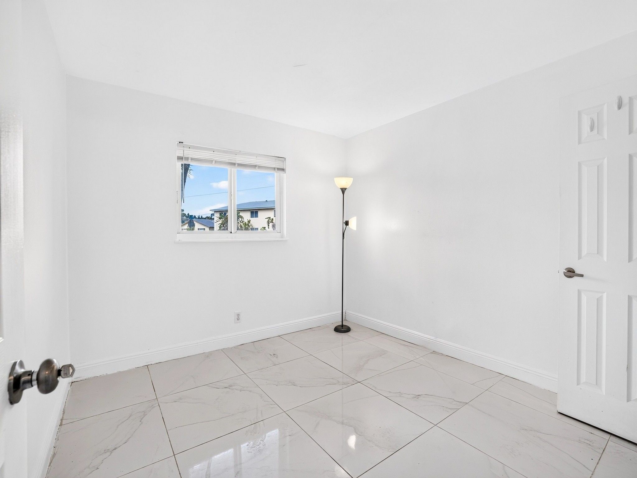  840 Pine Drive, Pompano Beach, FL, 33060 - 物件實景