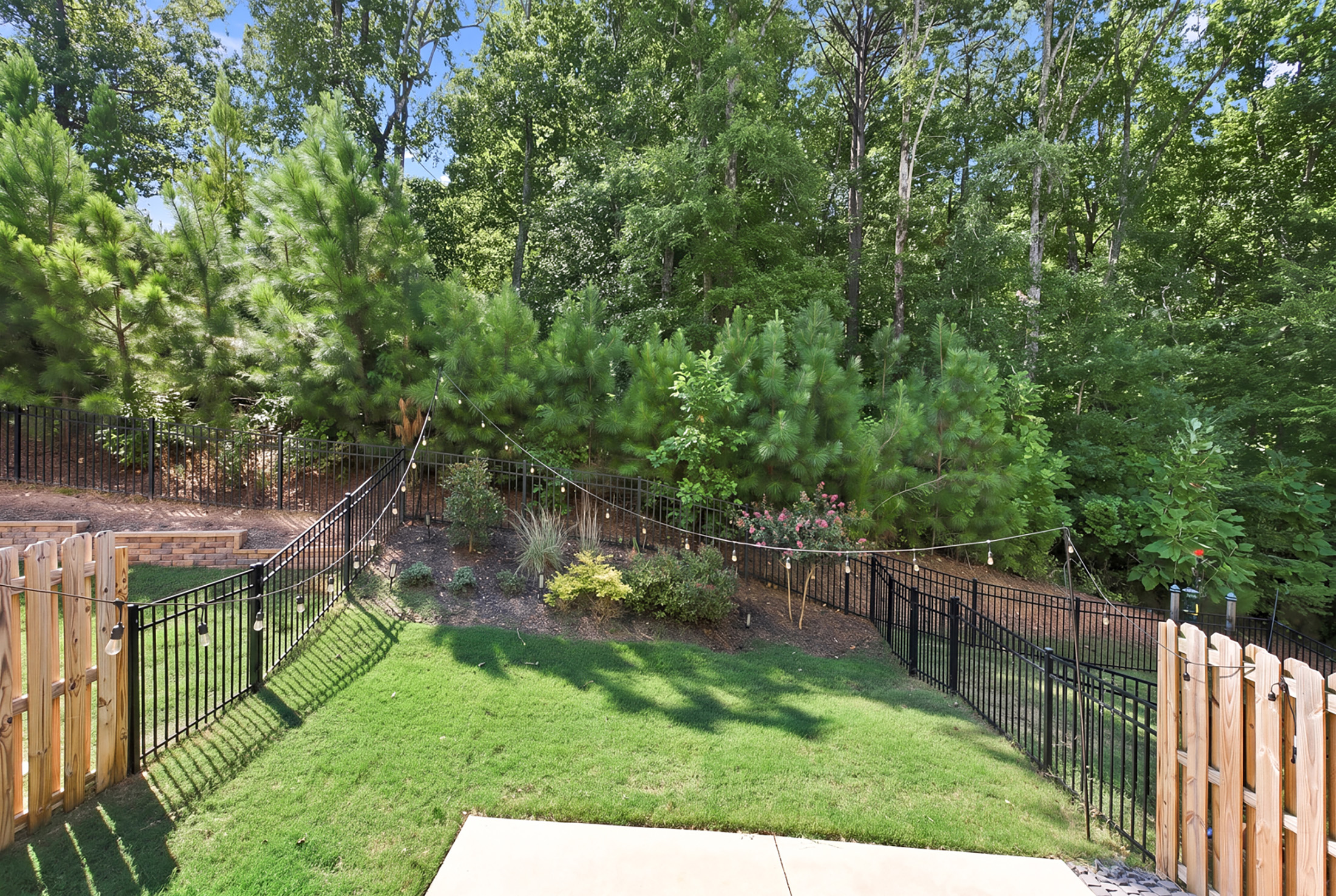  Beautifully Maintained Townhome In River Green - 物件實景