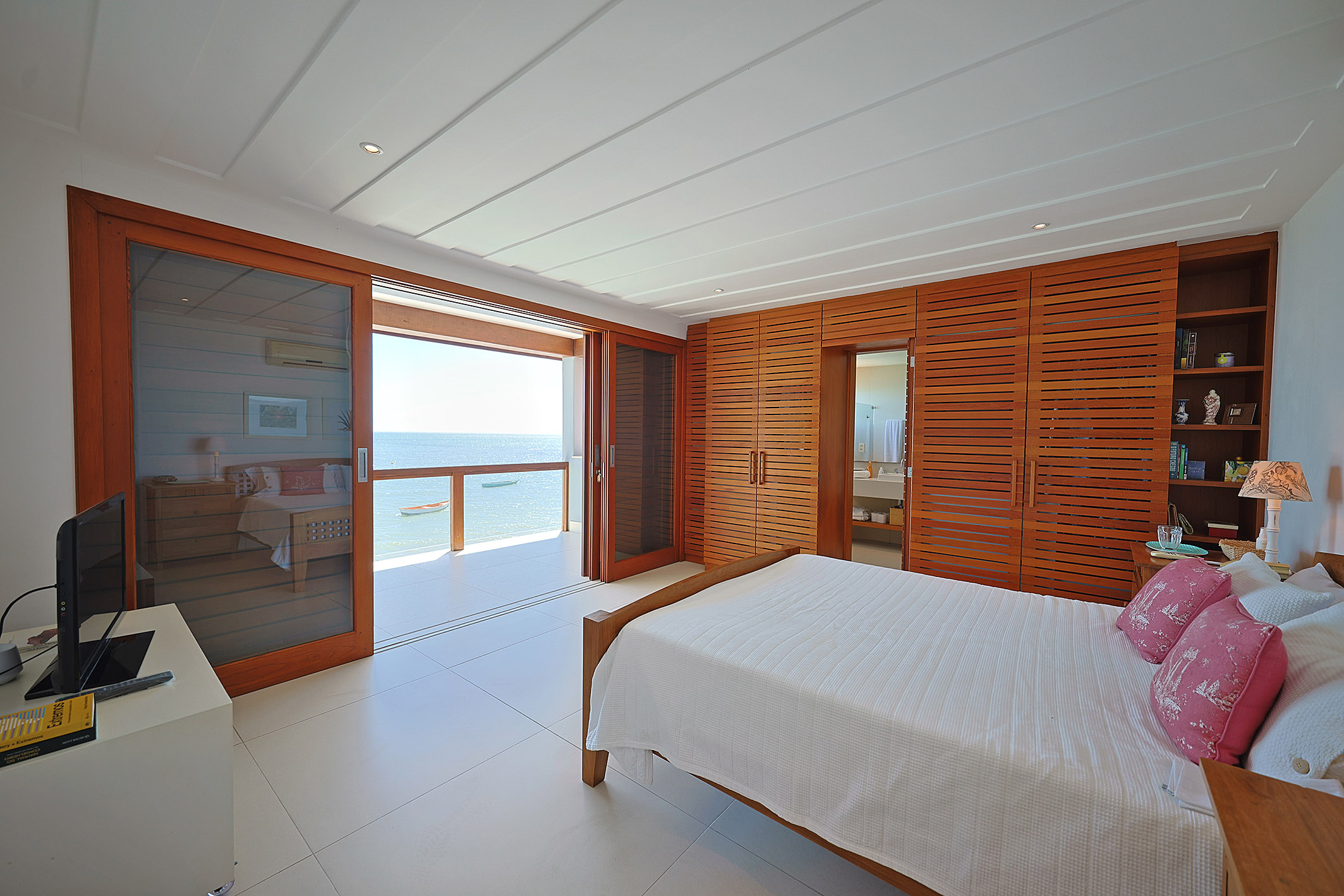  Beachfront House with Six Suites and Sunset Views in Manguinhos, Búzios - 物件實景