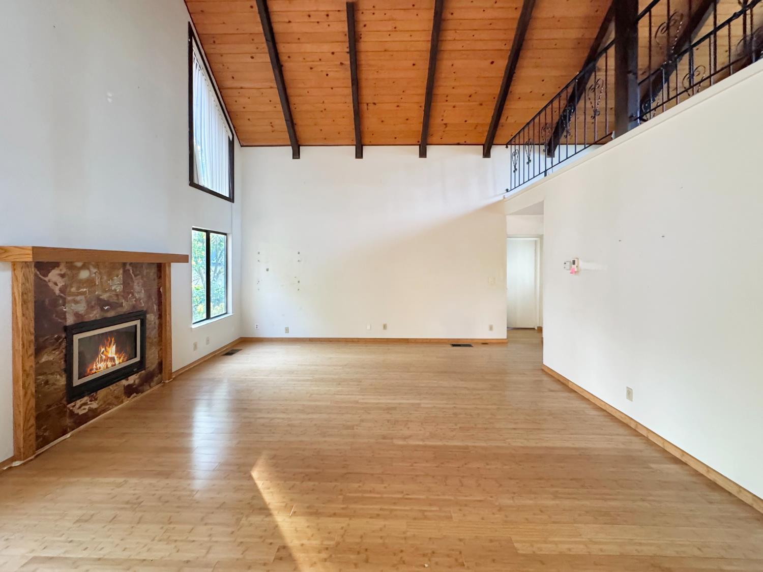Grass Valley, California, 95949, United States, 2 Bedrooms Bedrooms, ,2 BathroomsBathrooms,Residential,For Sale,1879253