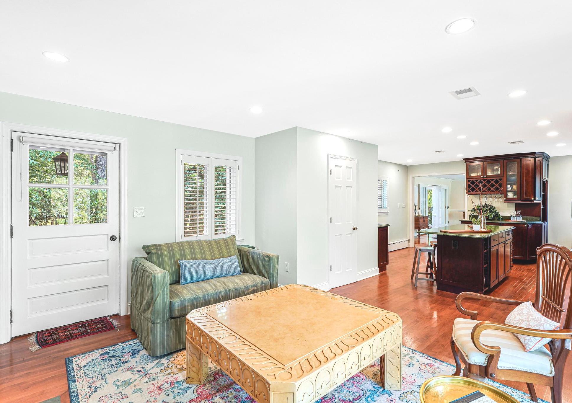  8601 Mount Zephyr Drive, Alexandria, VA, 22309 - 物件實景