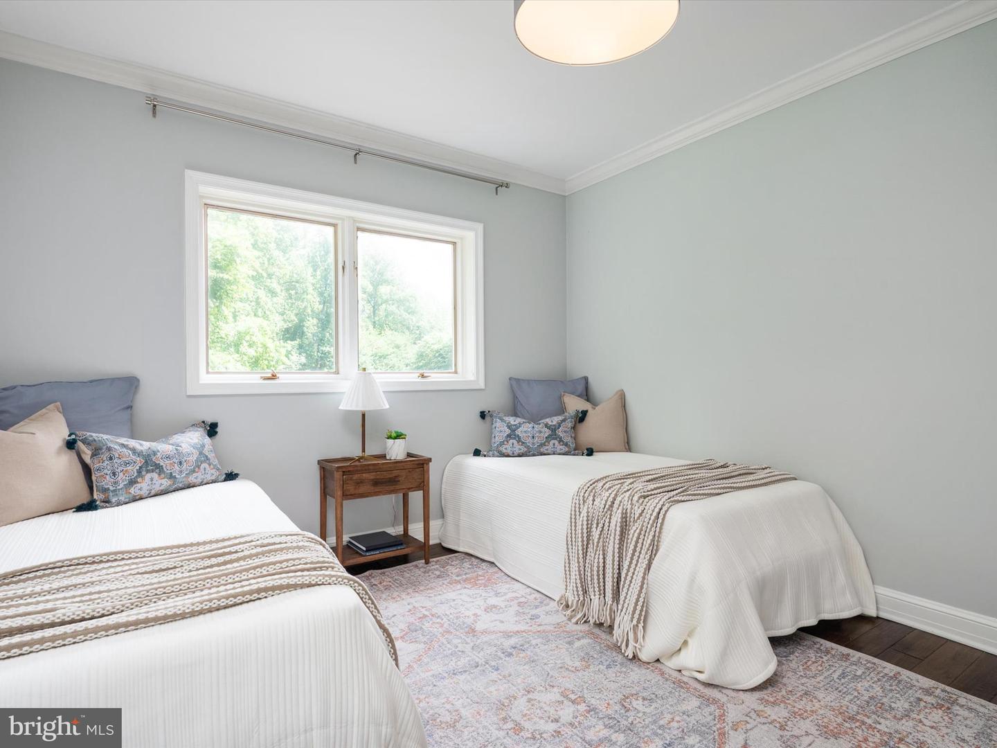 Annapolis, Maryland, 21401, United States, 5 Bedrooms Bedrooms, ,5 BathroomsBathrooms,Residential,For Sale,1895873