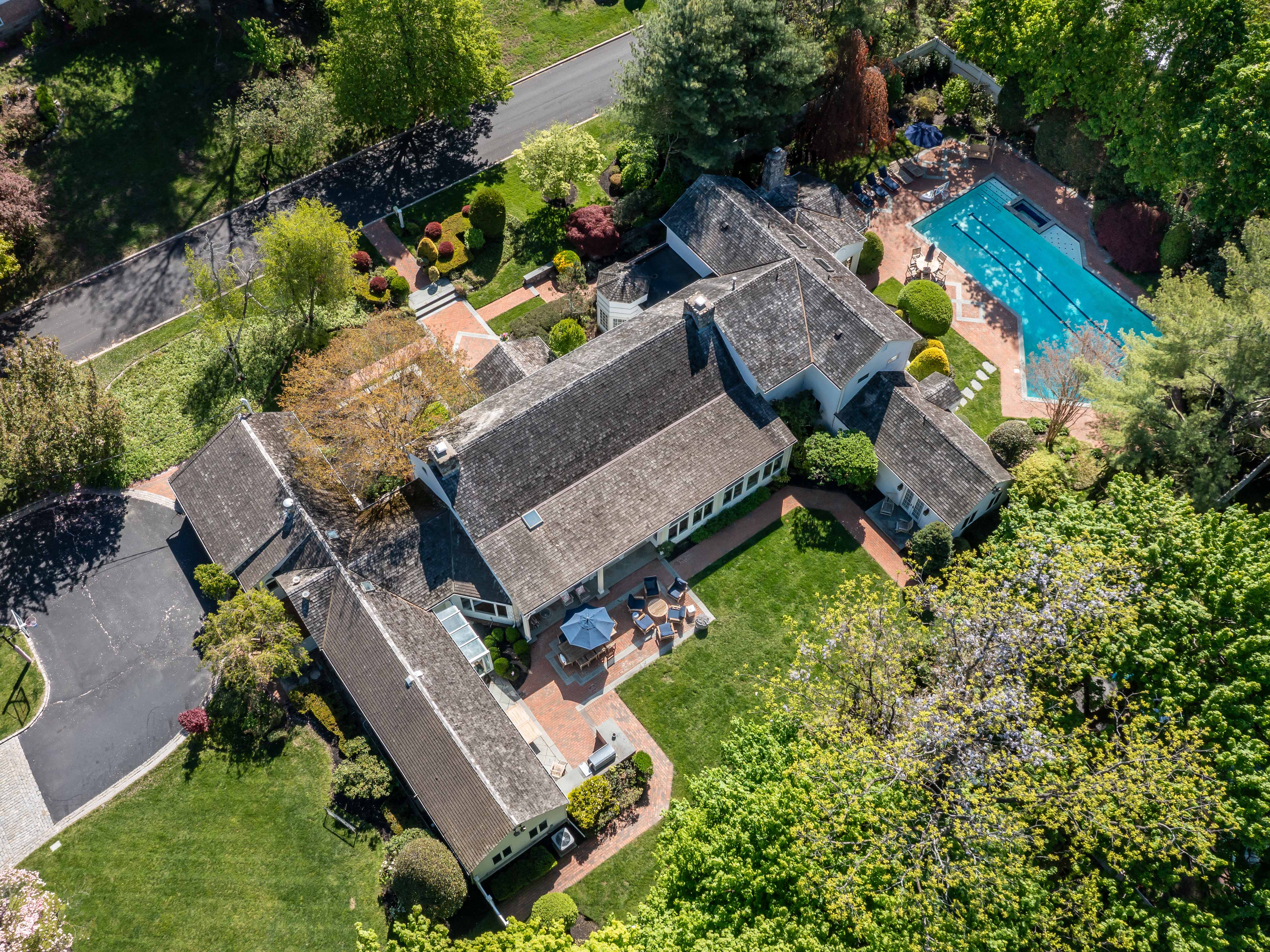  2 Aspen Place, Great Neck, NY 11021 - 物件實景