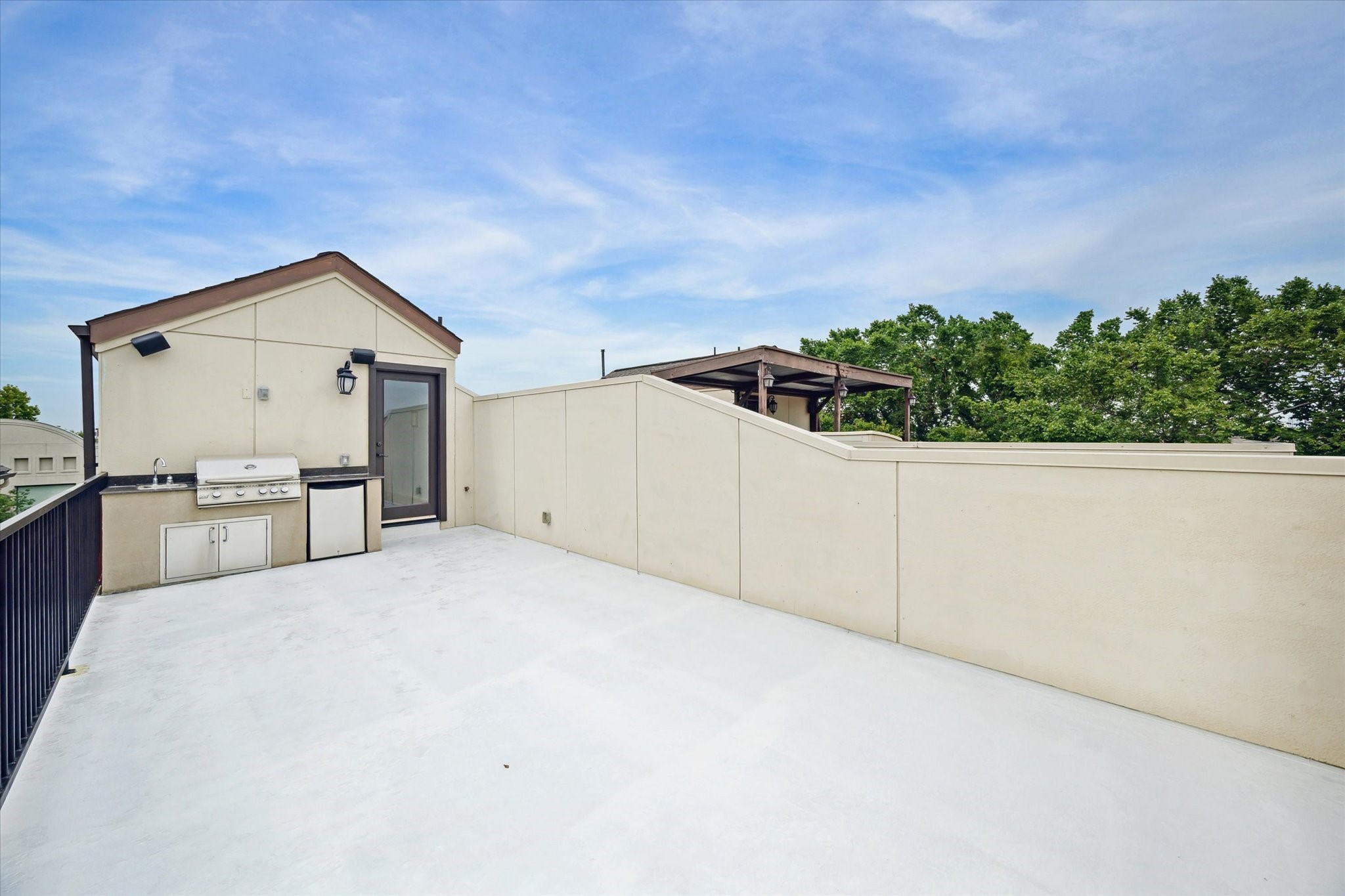  5411 Gibson Street - 物件實景