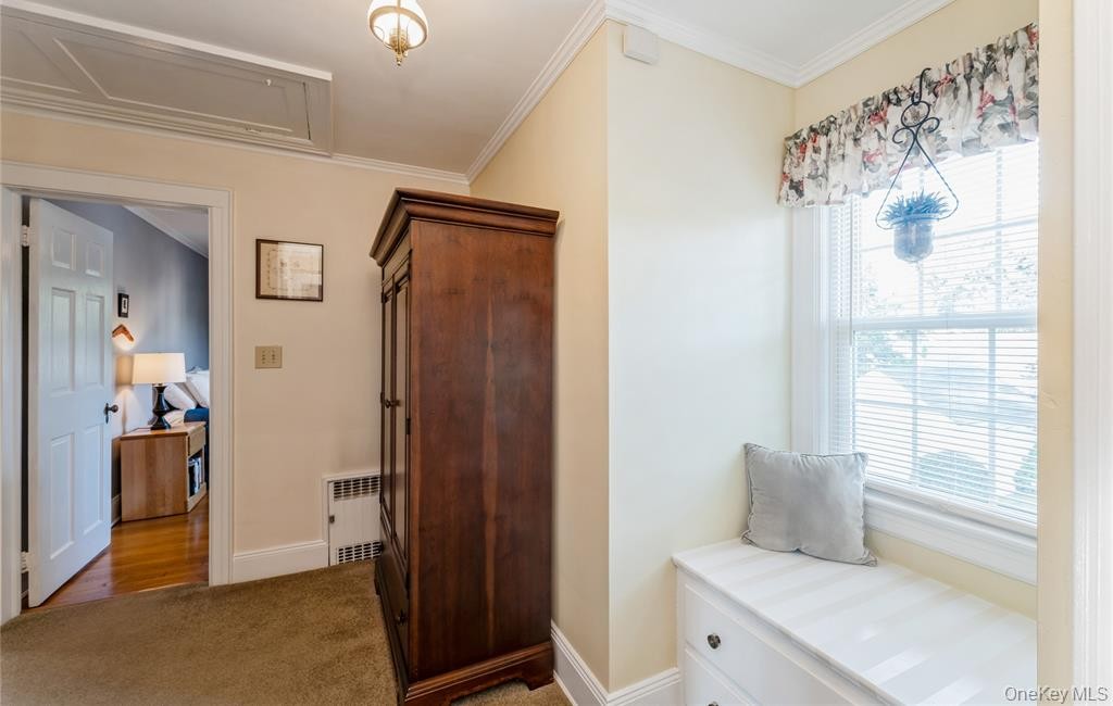 Floral Park, New York, 11001, United States, 3 Bedrooms Bedrooms, ,2 BathroomsBathrooms,Residential,For Sale,1928051