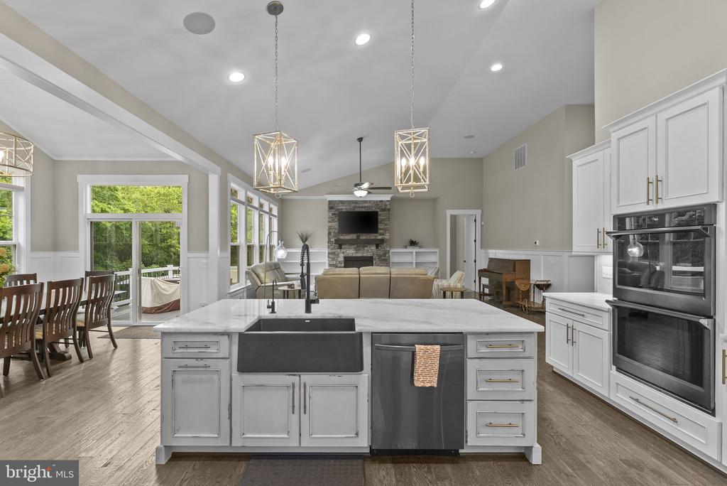 Warrenton, Virginia, 20187, United States, 4 Bedrooms Bedrooms, ,4 BathroomsBathrooms,Residential,For Sale,2048905