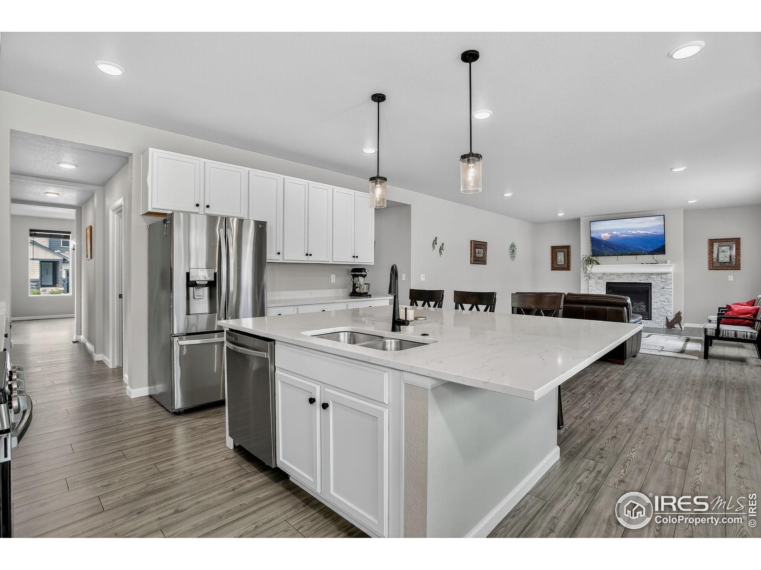Mead, Colorado, 80542, United States, 5 Bedrooms Bedrooms, ,3 BathroomsBathrooms,Residential,For Sale,1941802