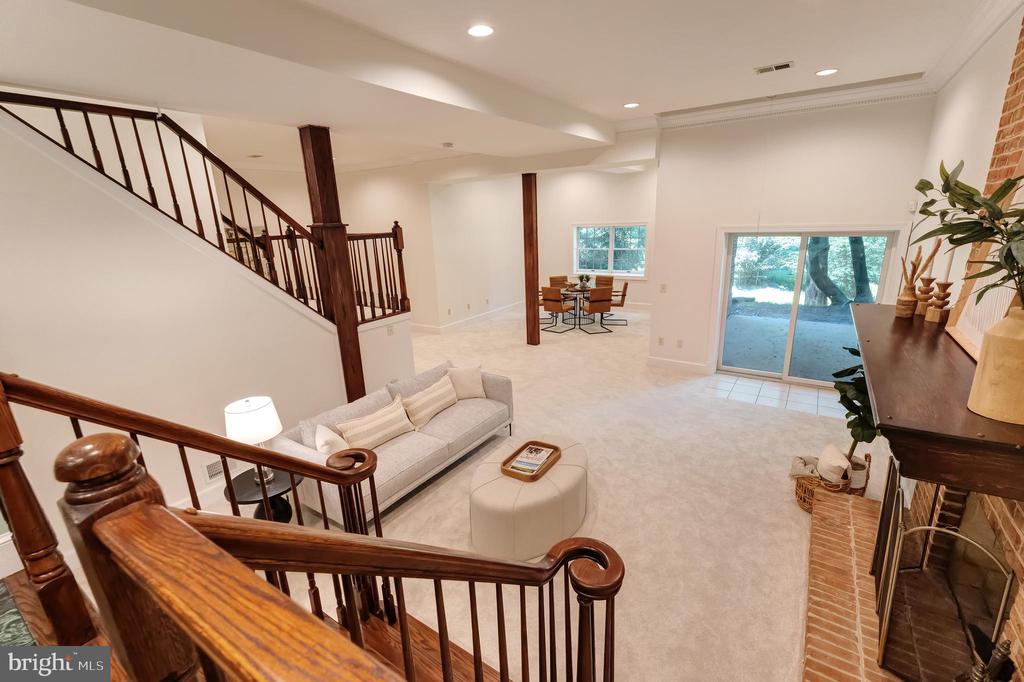 Great Falls, Virginia, 22066, United States, 5 Bedrooms Bedrooms, ,5 BathroomsBathrooms,Residential,For Sale,1900616