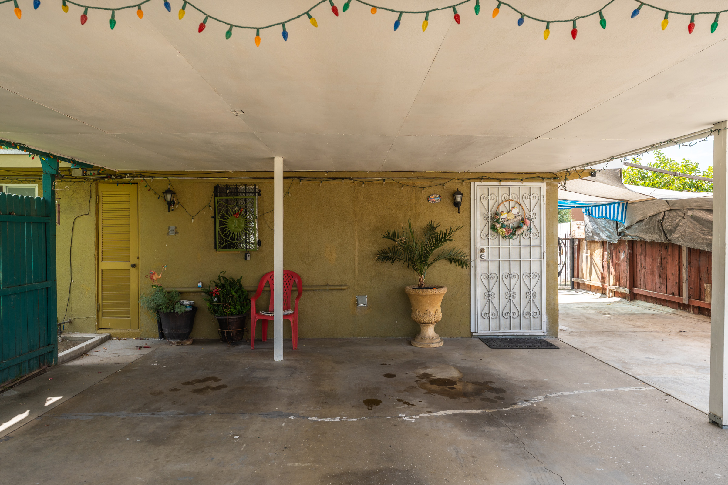 Rialto, California, 92376, United States, 4 Bedrooms Bedrooms, ,2 BathroomsBathrooms,Residential,For Sale,1973663