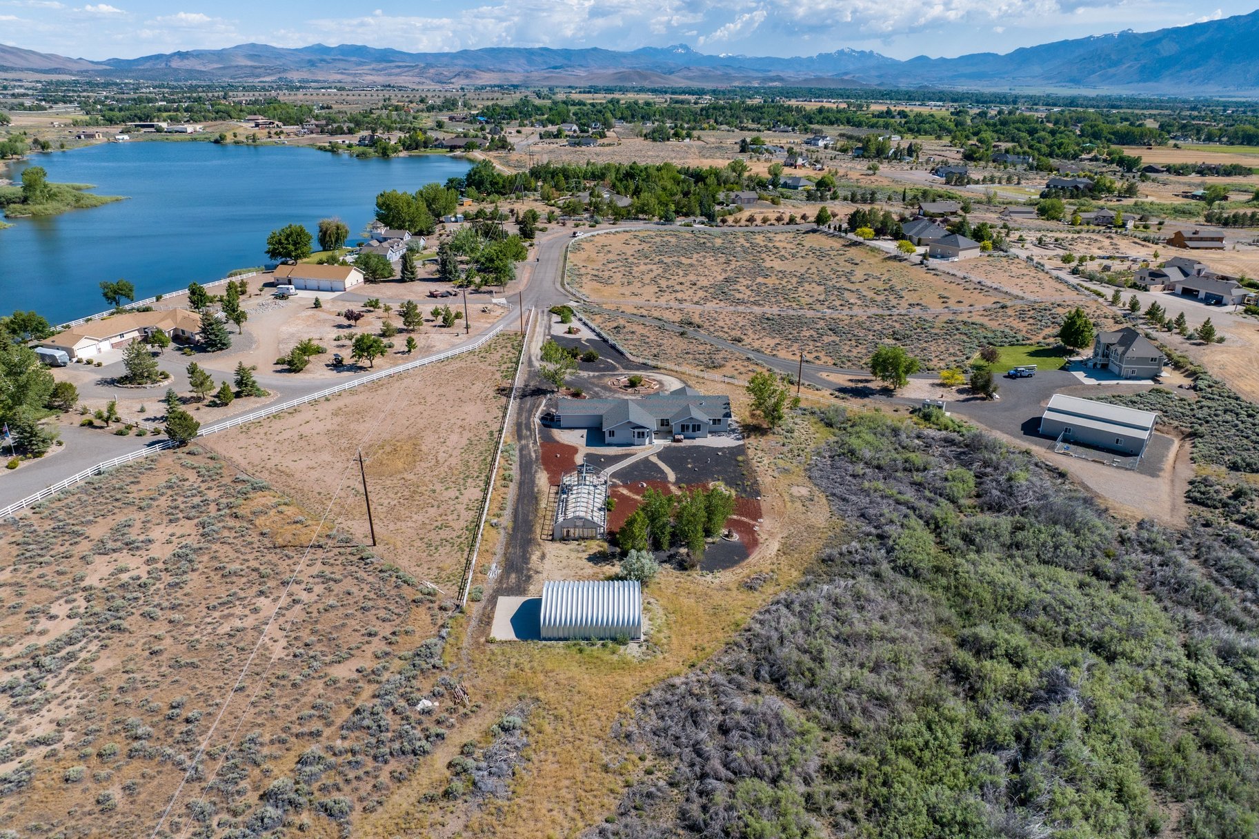  where  privacy meets convenience in gardnerville - 物件實景
