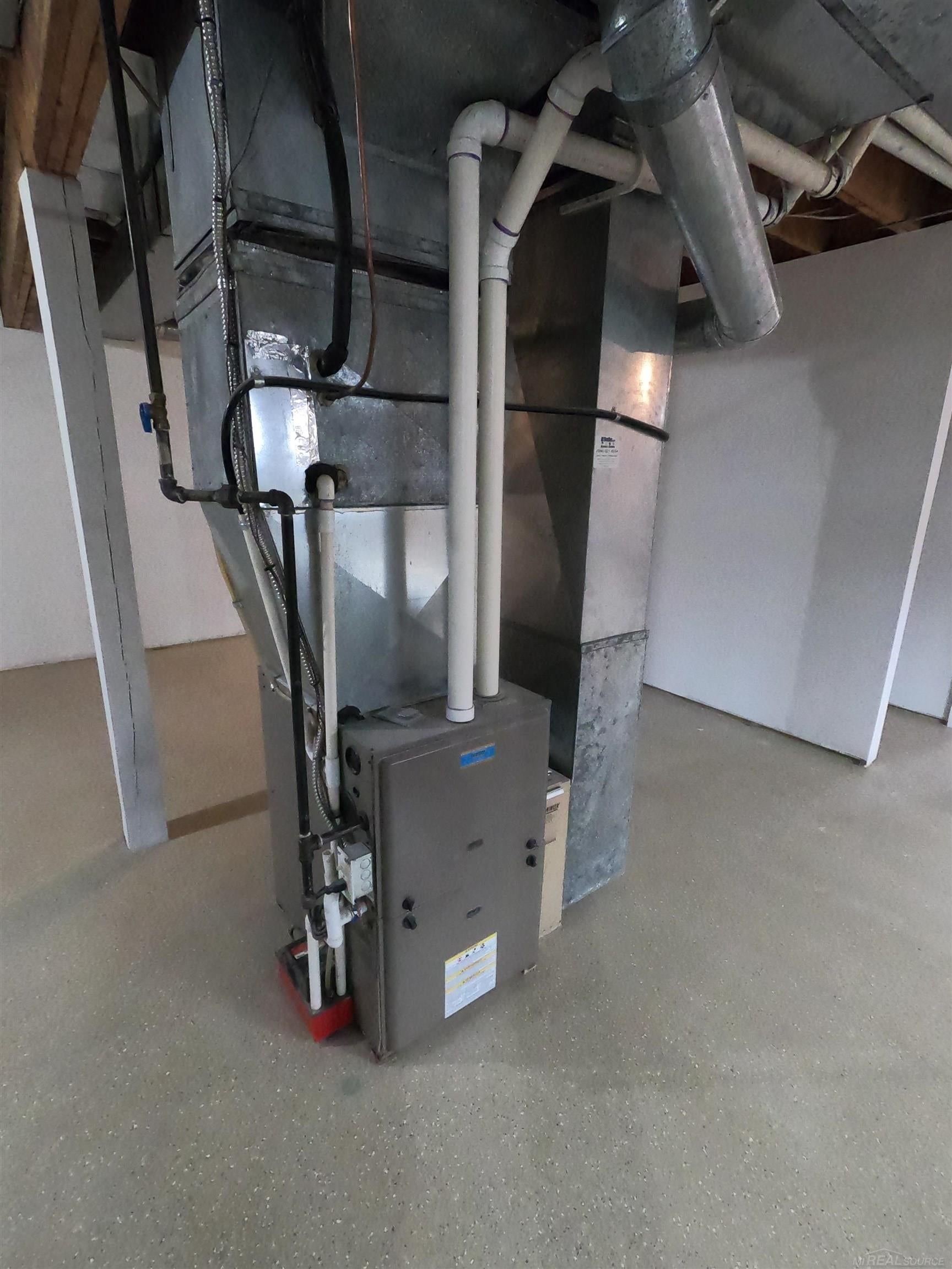 Armada, Michigan, 48005, United States, 4 Bedrooms Bedrooms, ,3 BathroomsBathrooms,Residential,For Sale,1994252