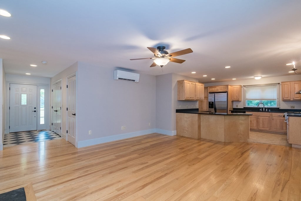 Bernardston, Massachusetts, 01337, United States, 3 Bedrooms Bedrooms, ,3 BathroomsBathrooms,Residential,For Sale,1912455