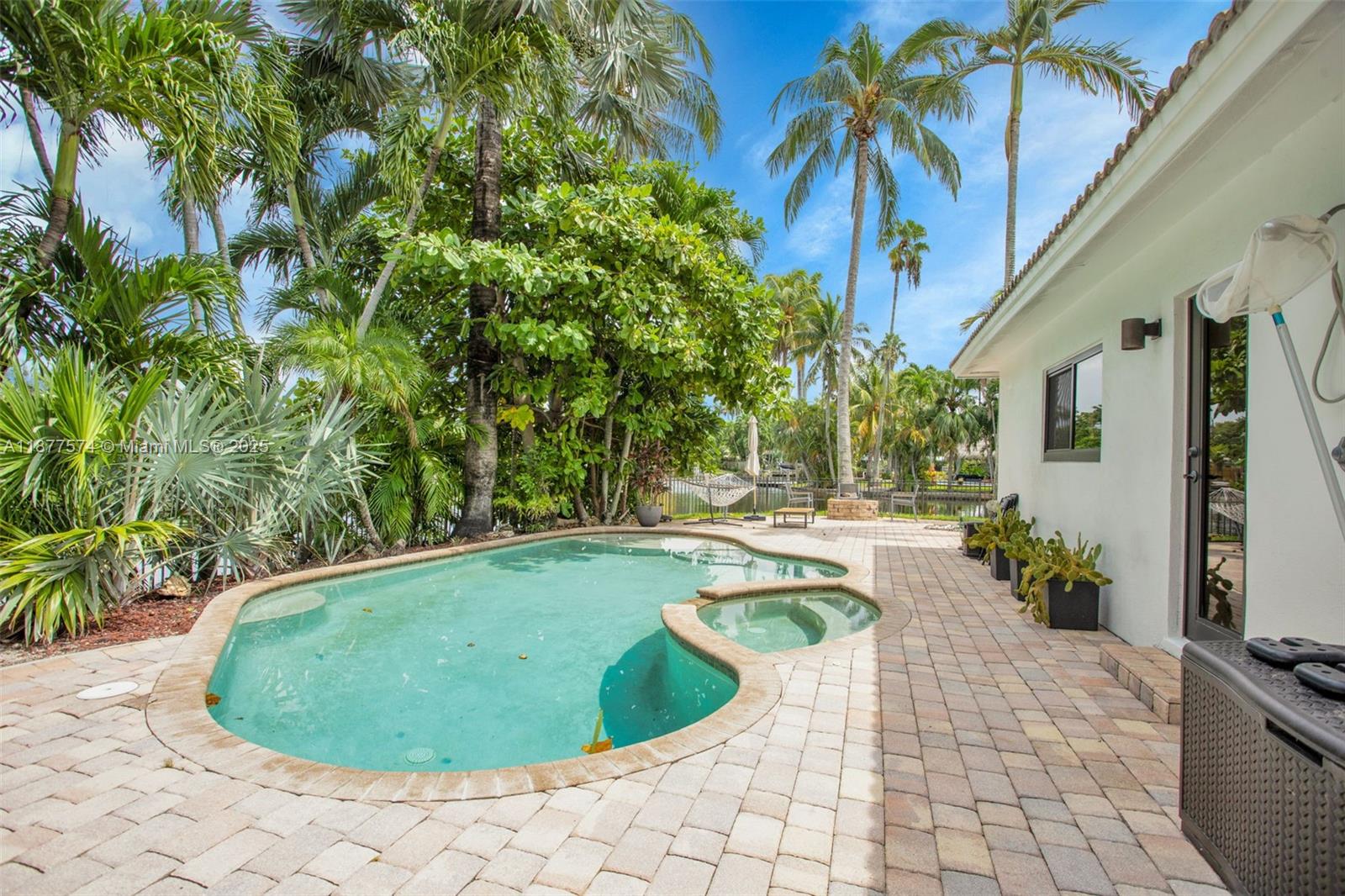 Wilton Manors, Florida, 33334, United States, 3 Bedrooms Bedrooms, ,3 BathroomsBathrooms,Residential,For Sale,1947052