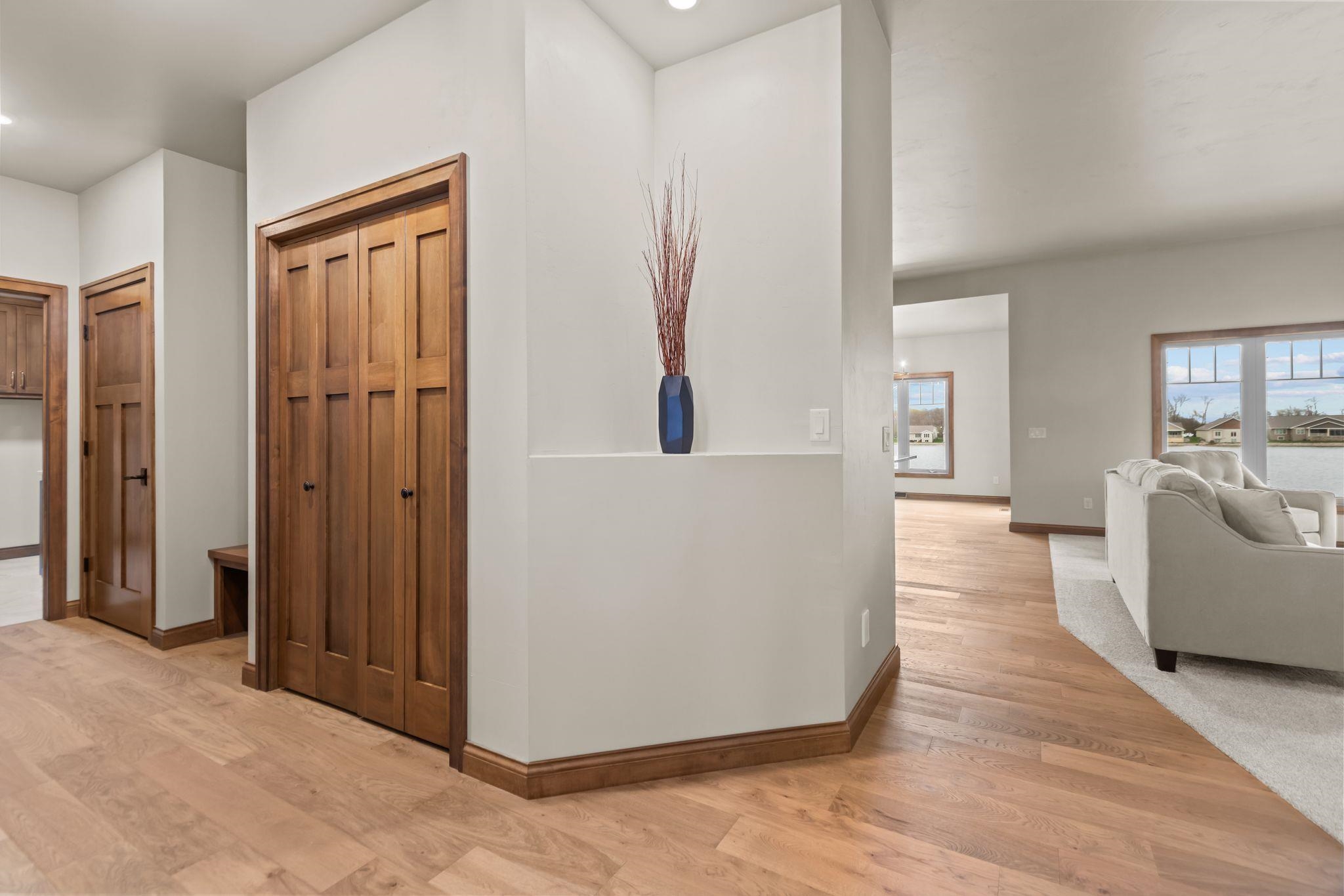 Neenah, Wisconsin, 54956, United States, 2 Bedrooms Bedrooms, ,2 BathroomsBathrooms,Residential,For Sale,2029960