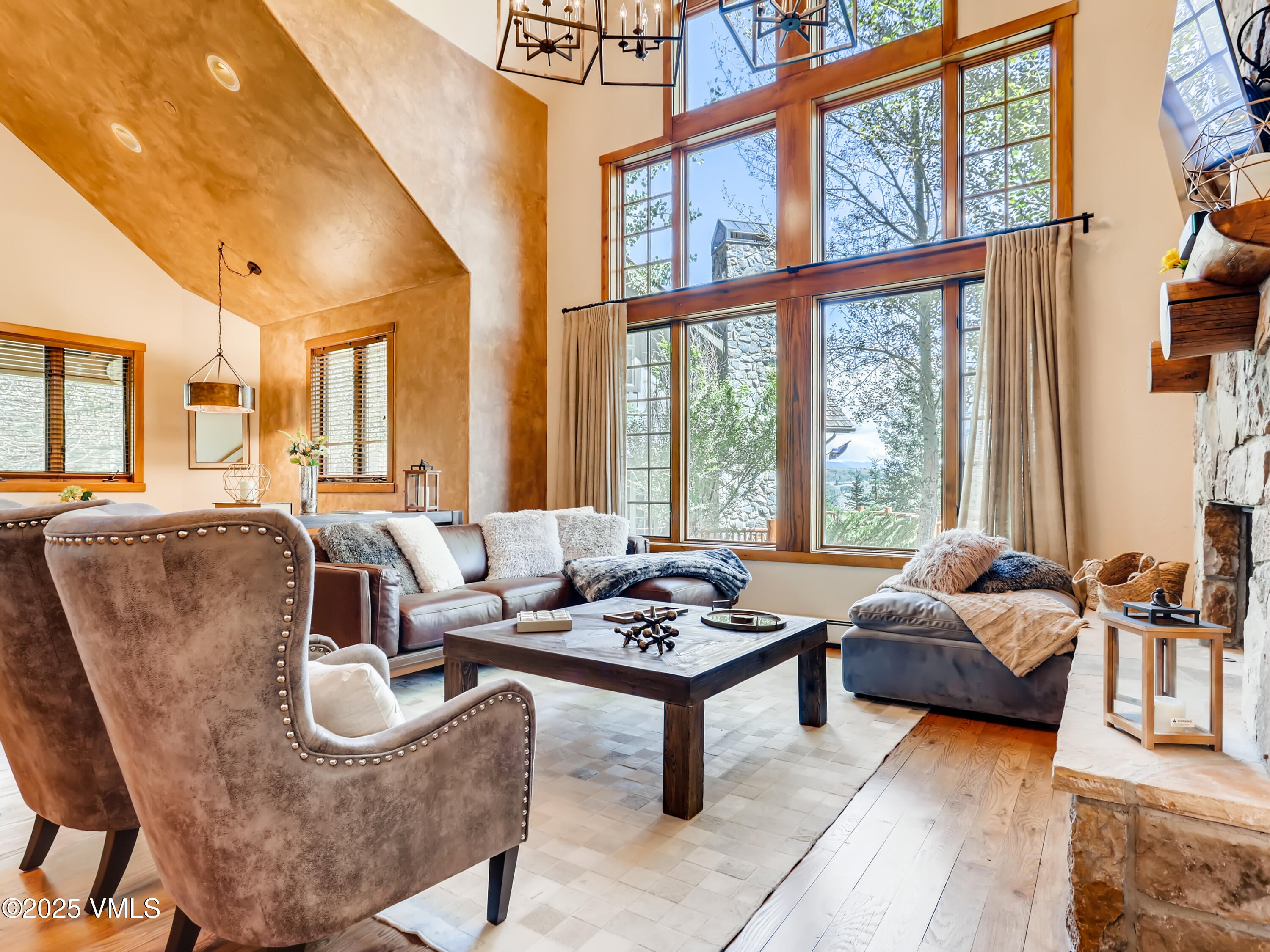 Edwards, Colorado, 81632, United States, 5 Bedrooms Bedrooms, ,5 BathroomsBathrooms,Residential,For Sale,1976185