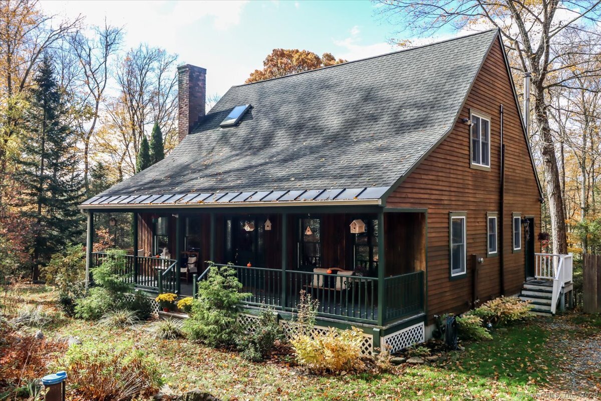 New Milford, Connecticut, 06776, United States, 3 Bedrooms Bedrooms, ,3 BathroomsBathrooms,Residential,For Sale,1971599