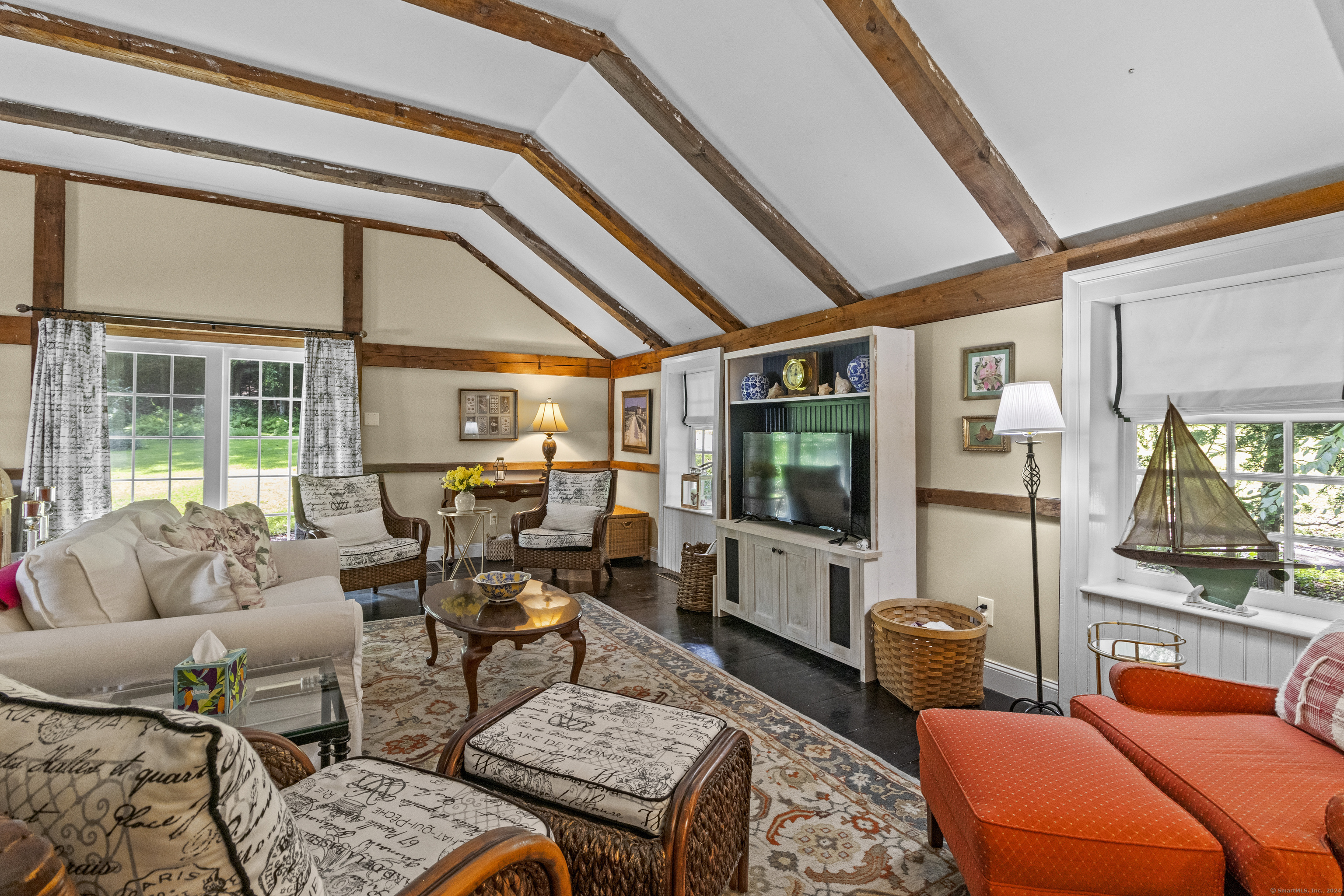 Newtown, Connecticut, 06482, United States, 3 Bedrooms Bedrooms, ,2 BathroomsBathrooms,Residential,For Sale,1828428