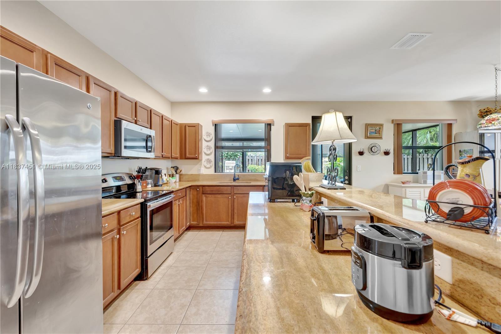 Homestead, Florida, 33033, United States, 3 Bedrooms Bedrooms, ,2 BathroomsBathrooms,Residential,For Sale,1891522