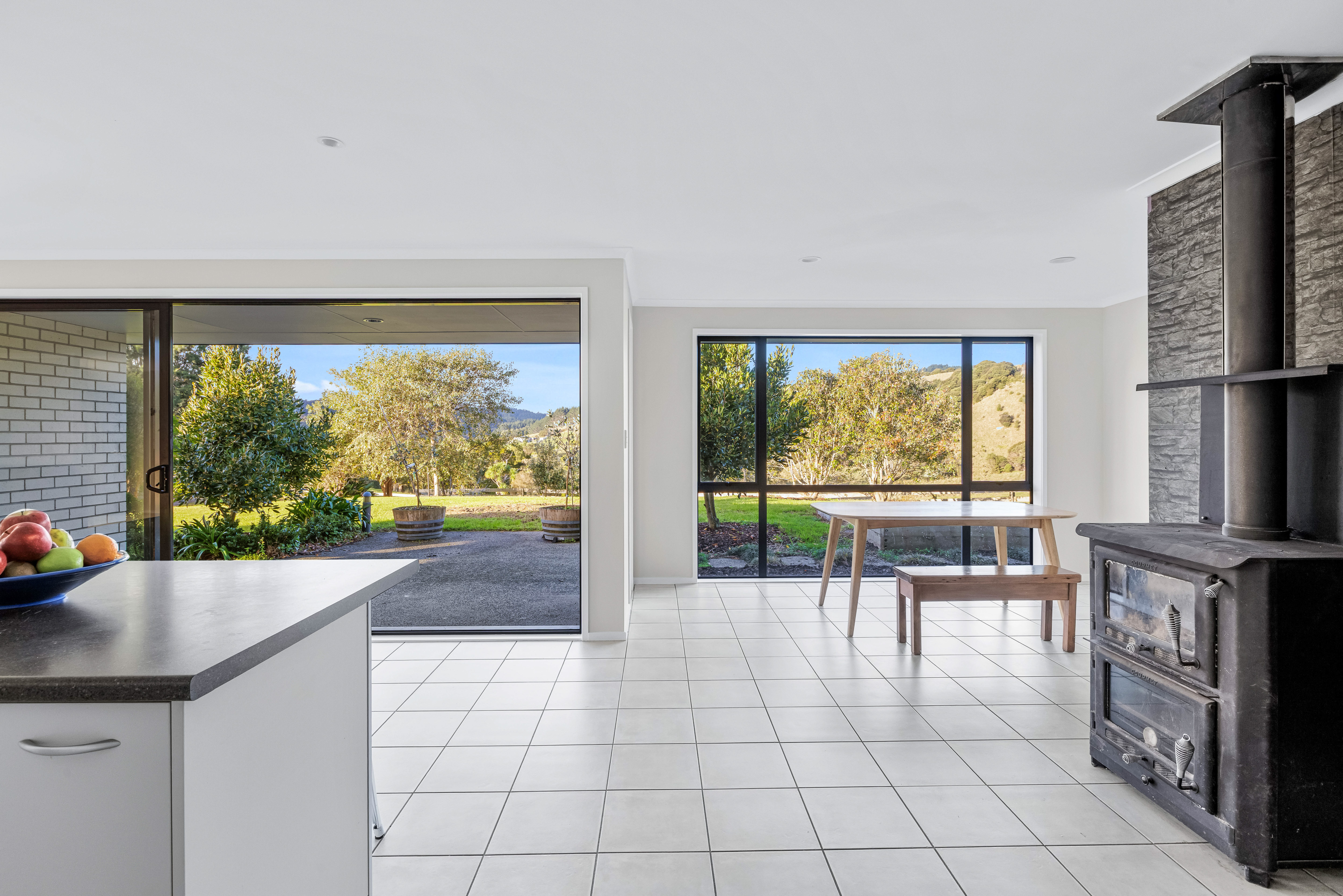  42 Rauhori Road, Makarau, Auckland - 物件實景