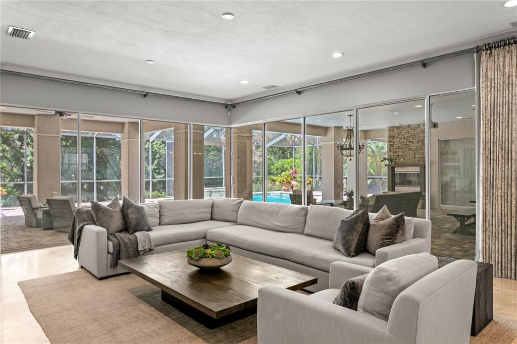 Tampa, Florida, 33618, United States, 4 Bedrooms Bedrooms, ,4 BathroomsBathrooms,Residential,For Sale,1903657