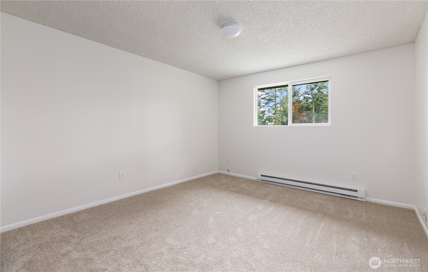 Oak Harbor, Washington, 98277, United States, 3 Bedrooms Bedrooms, ,2 BathroomsBathrooms,Residential,For Sale,1989027