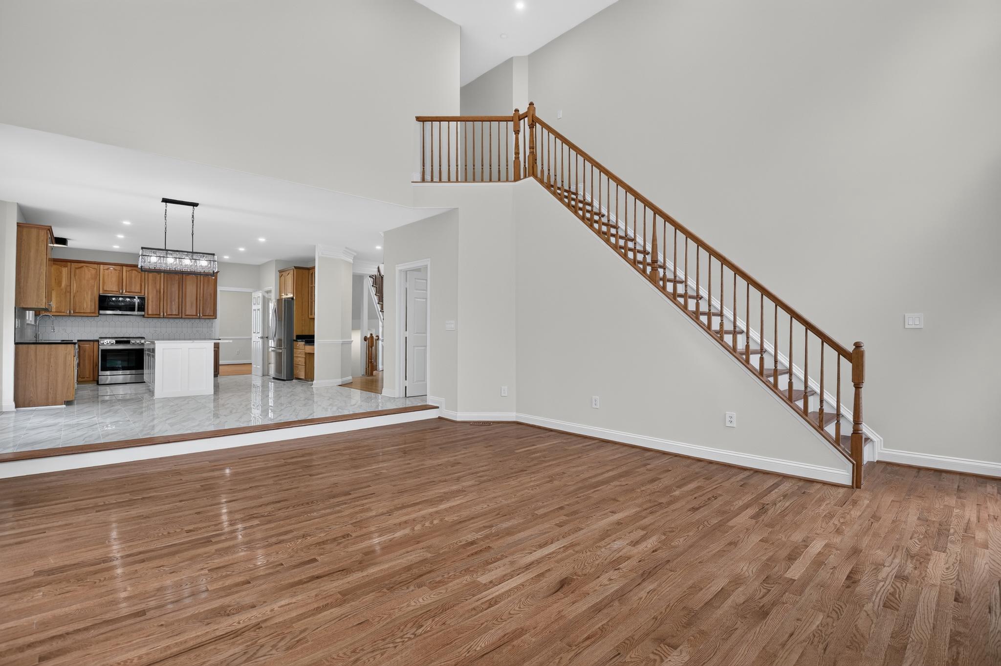  13621 Pine View Lane, Rockville, MD 20850 - 物件實景