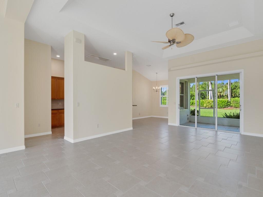 Vero Beach, Florida, 32968, United States, 3 Bedrooms Bedrooms, ,2 BathroomsBathrooms,Residential,For Sale,1957277