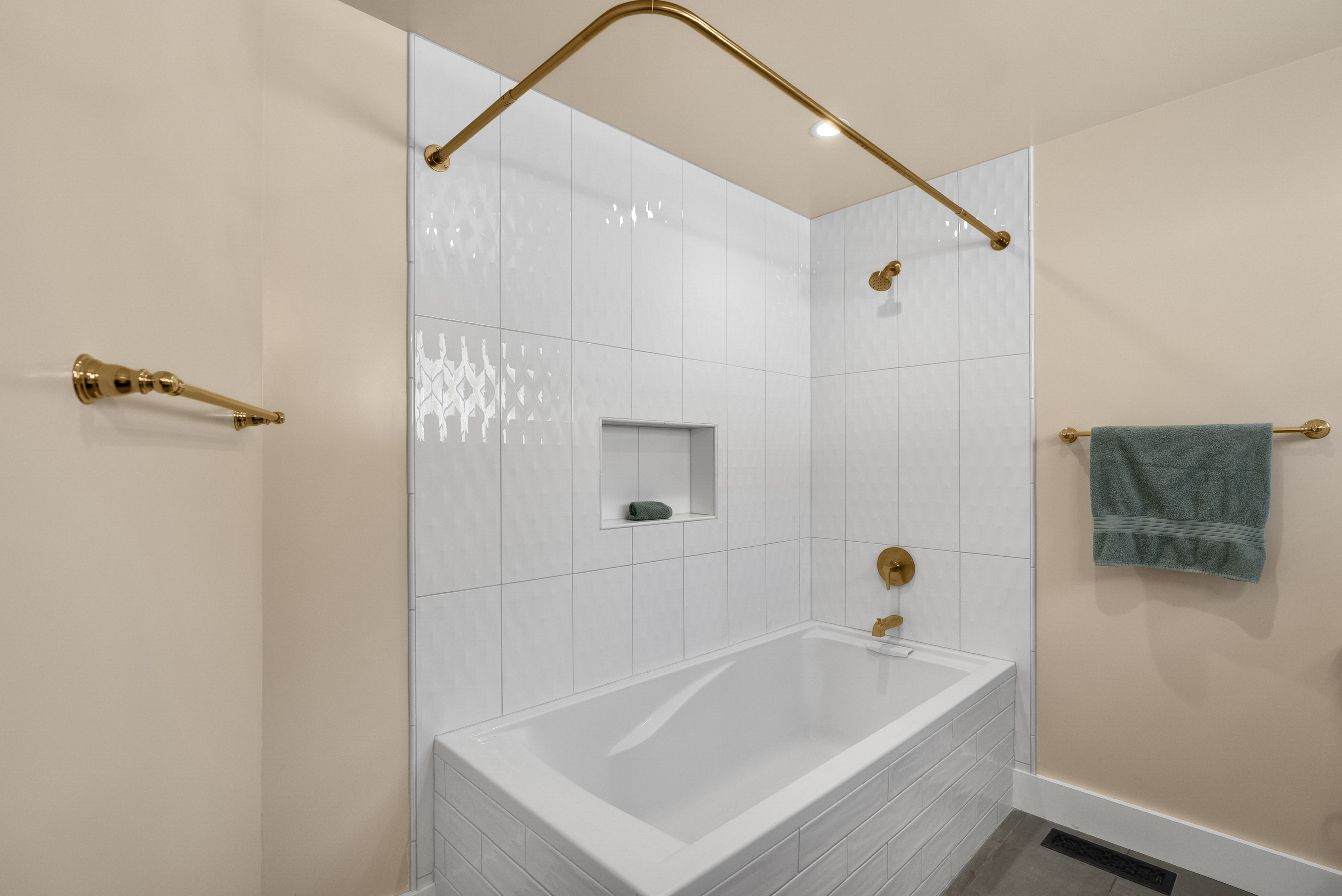  5463 Dana Drive, Santa Rosa, CA 95404 - 物件實景