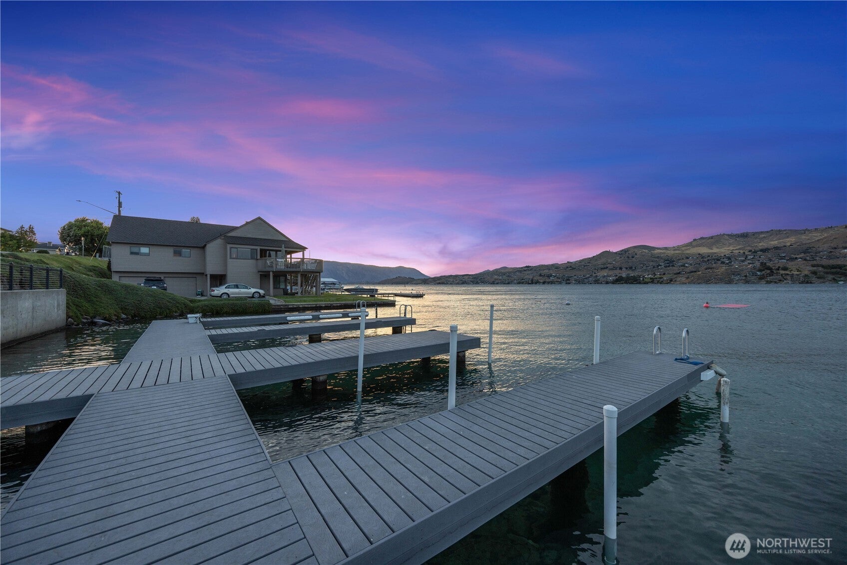 Chelan, Washington, 98816, United States, 5 Bedrooms Bedrooms, ,3 BathroomsBathrooms,Residential,For Sale,1896644