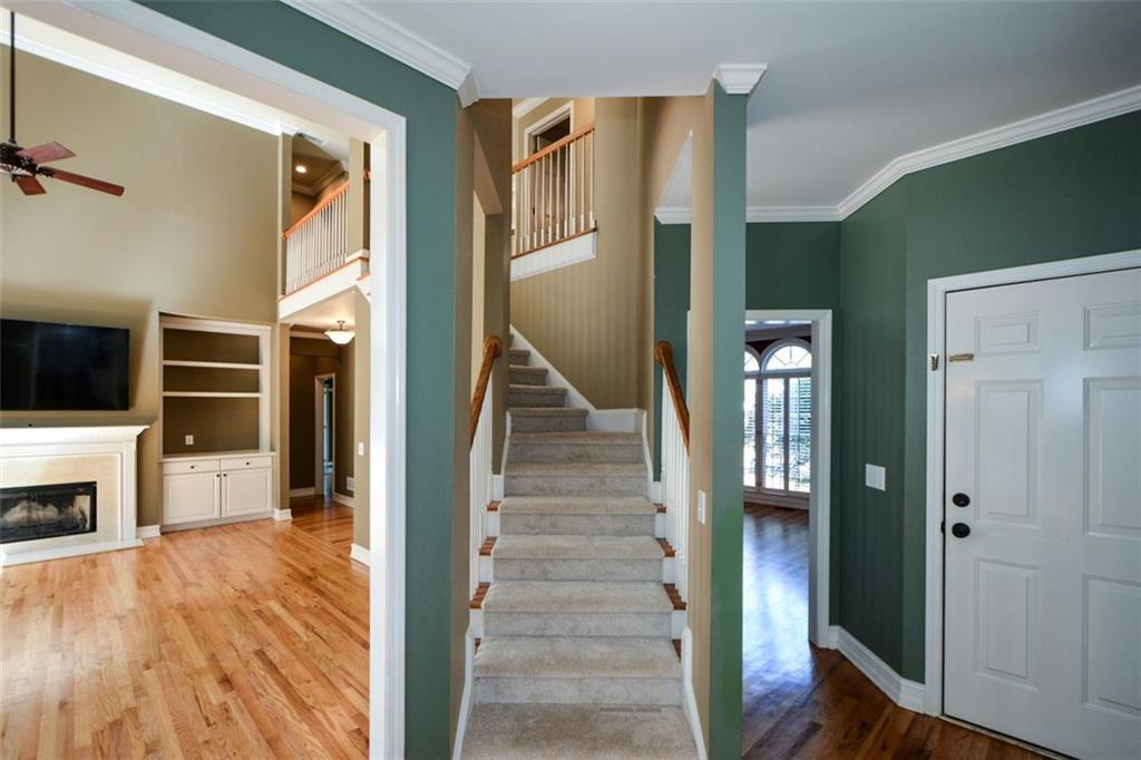 Alpharetta, Georgia, 30022, United States, 5 Bedrooms Bedrooms, ,5 BathroomsBathrooms,Residential,For Sale,2002154