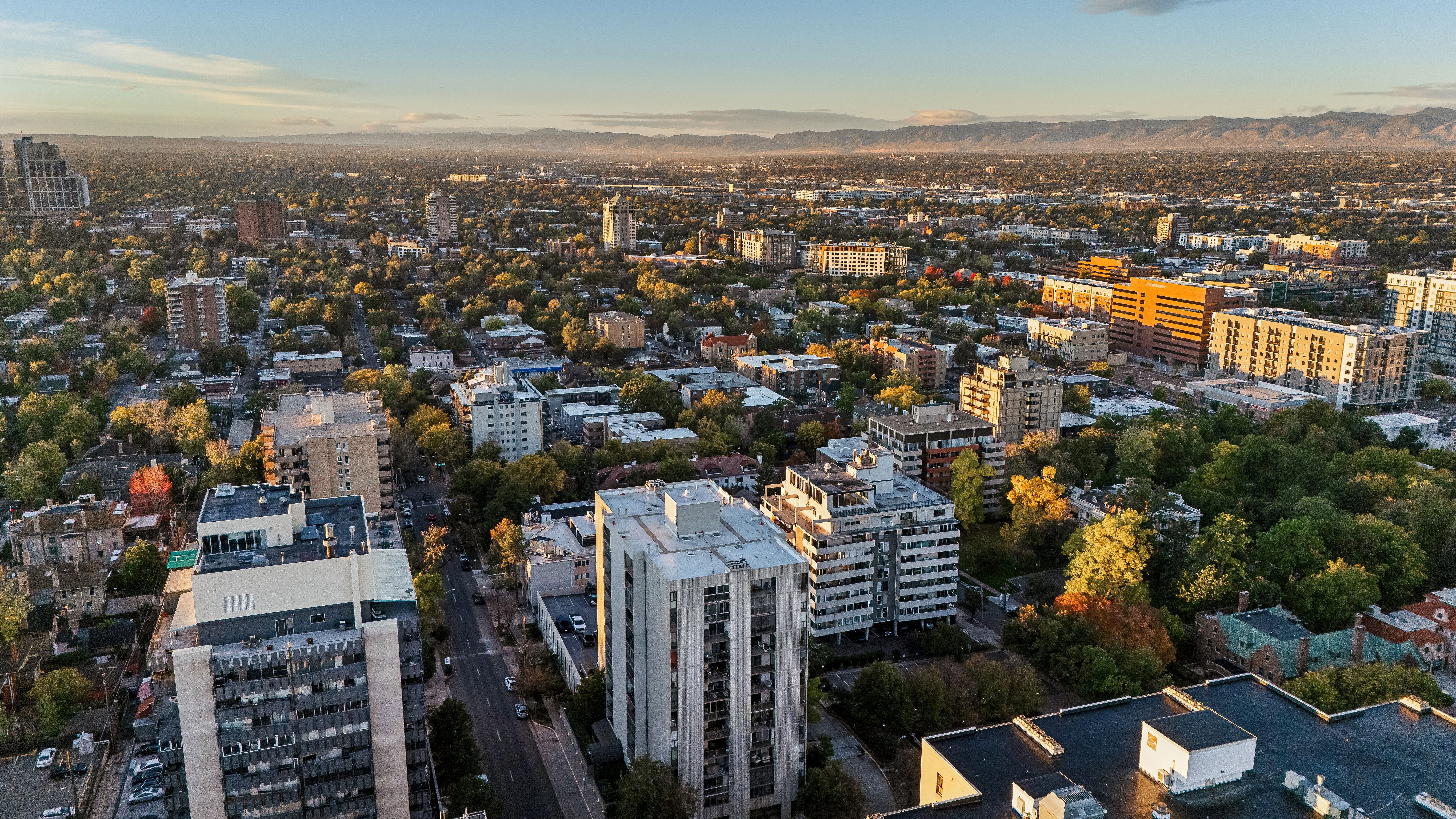  Your Front-Row Seat to Views of Pikes Peak & Everything Denver has to Offer - 物件實景