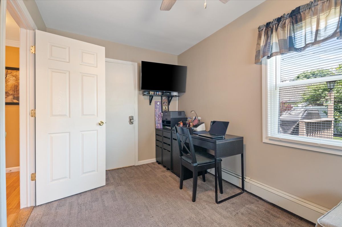 Levittown, New York, 11756, United States, 5 Bedrooms Bedrooms, ,2 BathroomsBathrooms,Residential,For Sale,1920496