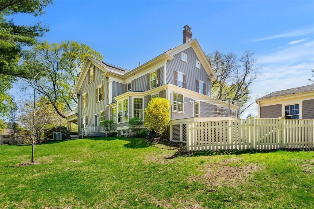 Lexington, Massachusetts, 02421, United States, 4 Bedrooms Bedrooms, ,3 BathroomsBathrooms,Residential,For Sale,1991993